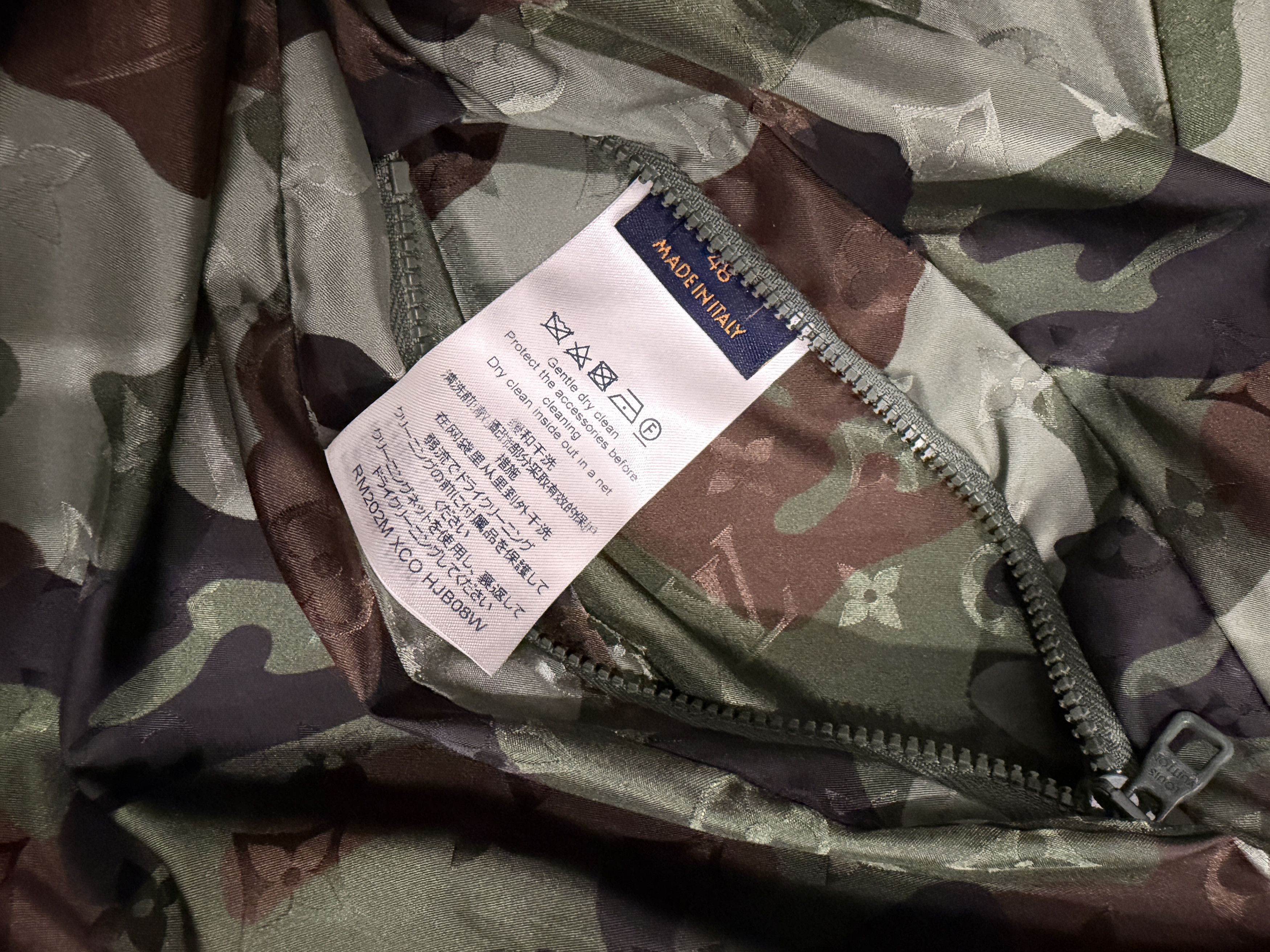 Louis Vuitton Louis Vuitton Green Camo Monogram Windbreaker Size US M / EU 48-50 / 2 - 6 Thumbnail