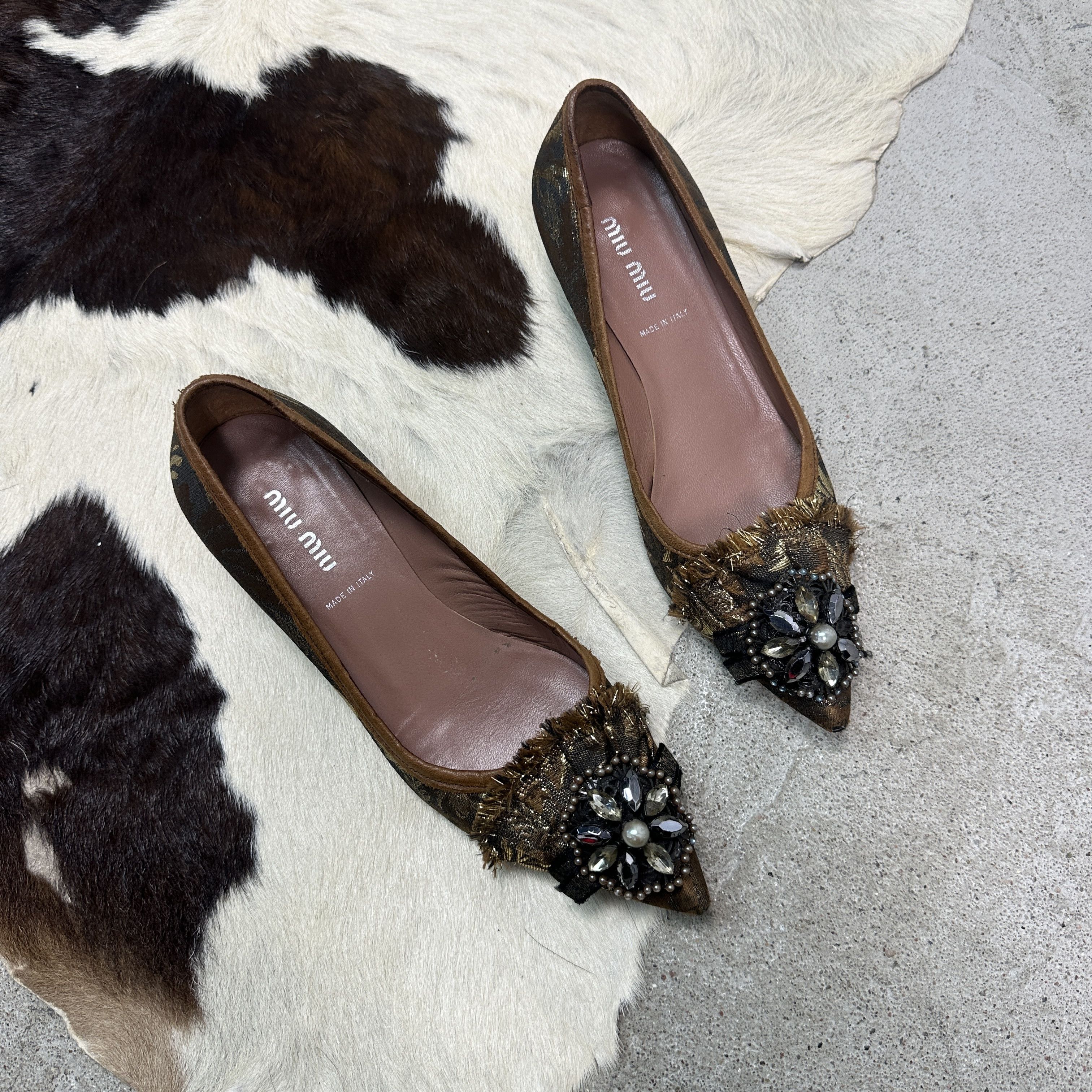 Miu Miu Vintage Jacquard Embellished Miu Miu Kitten Heels 00s Size US 6.5 / IT 36.5 - 5 Thumbnail