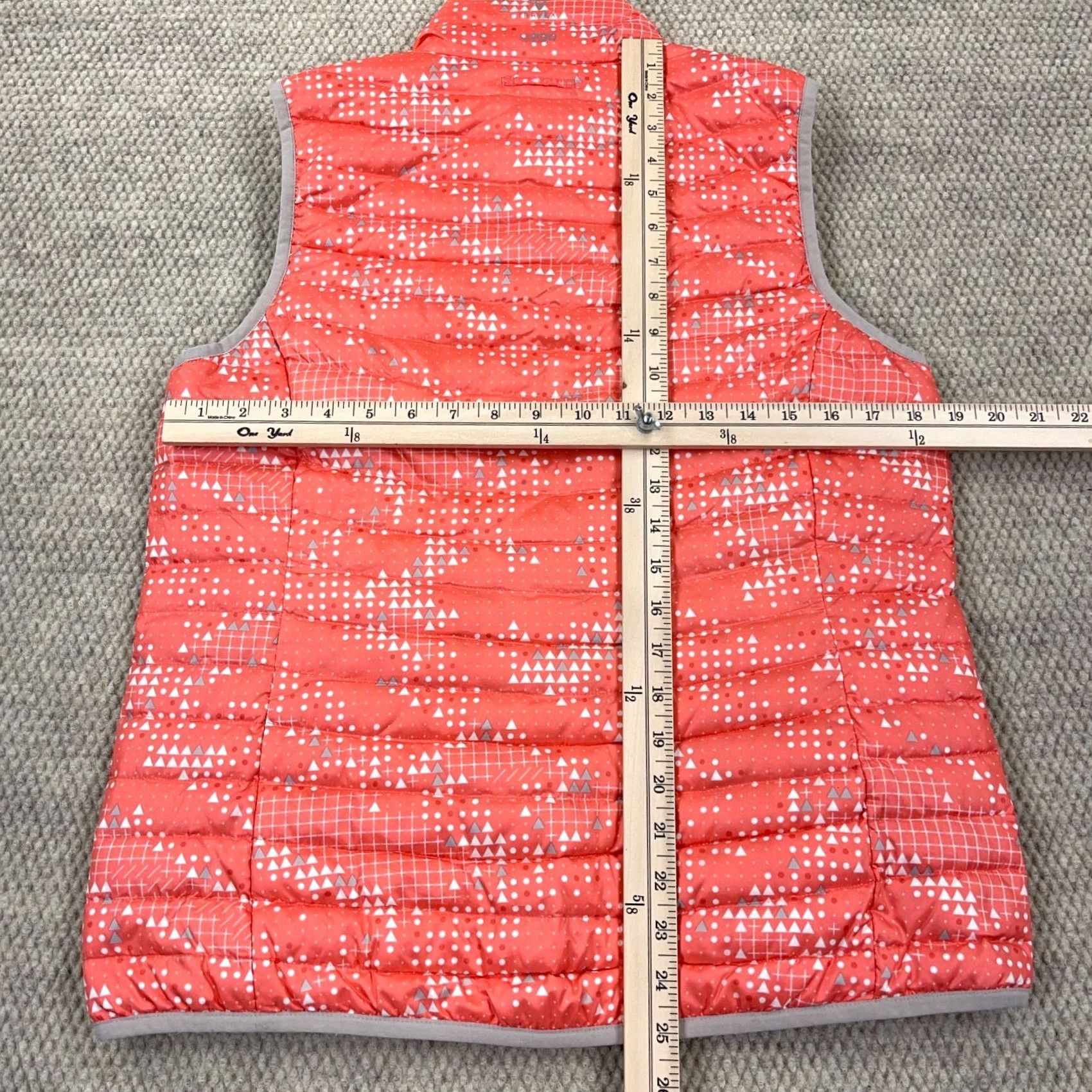 Eddie Bauer Eddie Bauer Puffer Vest Women M Pink Gray Down Fill EB700 Travex Assent Vest Body Casual Travel Geometric Pattern Sleeveless Size M / US 6-8 / IT 42-44 - 7 Thumbnail