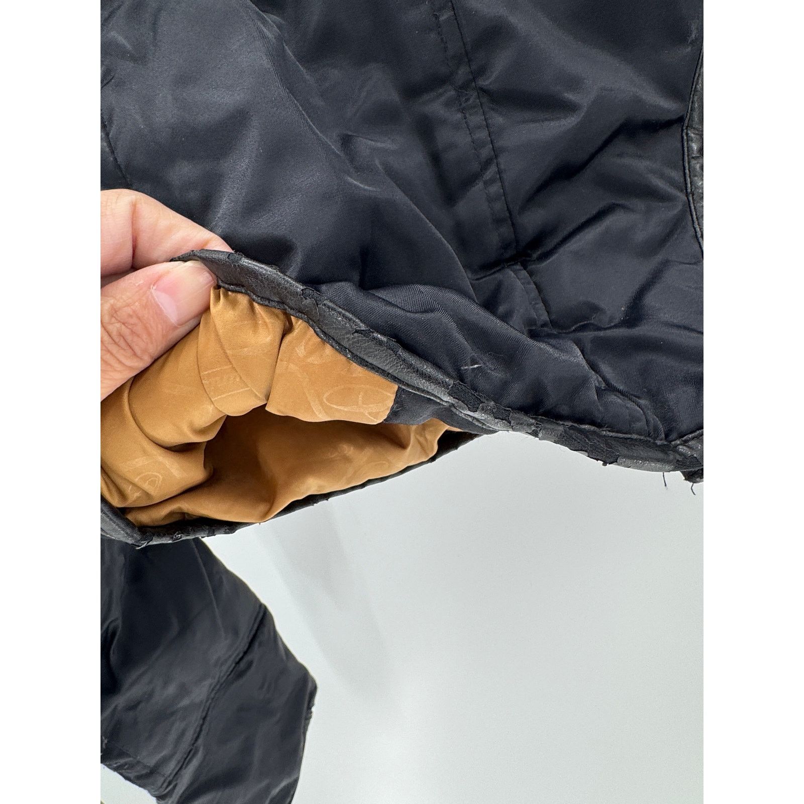 G-Unit G Unit black cropped down jacket rabbit fur size M Y2K bling Size M / US 6-8 / IT 42-44 - 4 Thumbnail