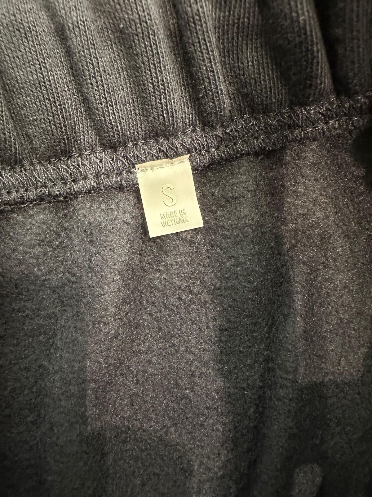 Essentials ESSENTIALS - Relaxed Fleece Sweatpant Jet Black Size US 32 / EU 48 - 4 Thumbnail
