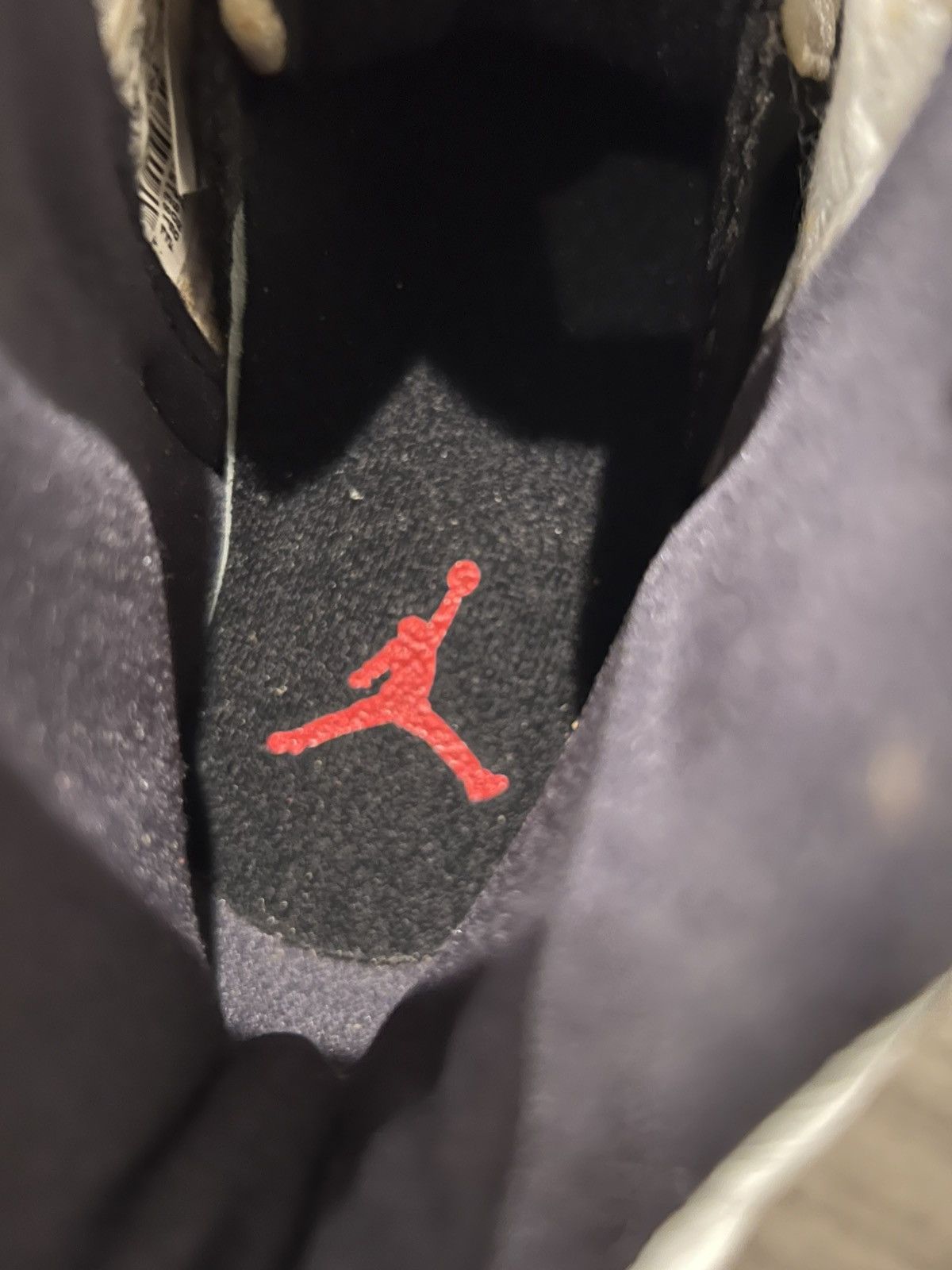Jordan Brand Size 8 1997 Nike Air Jordan 12 OG Cherry White/Varsity Red Size US 8 / EU 41 - 8 Thumbnail