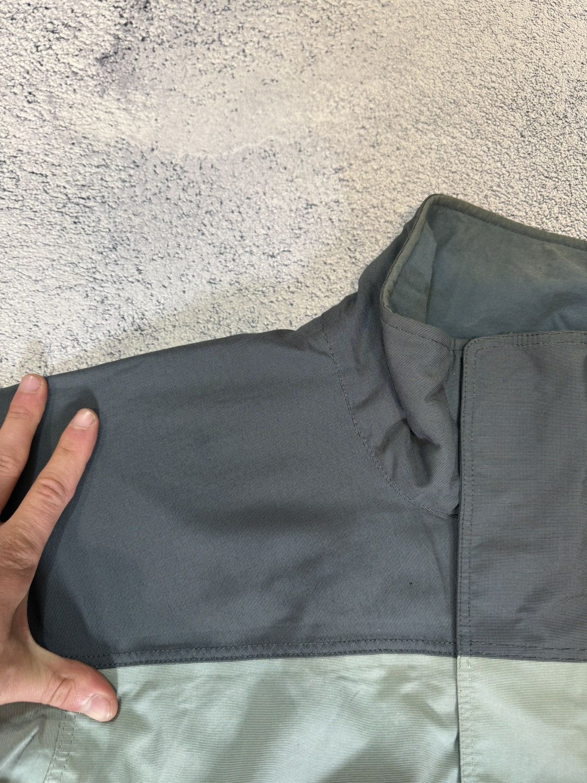 Nike ACG Vintage Nike ACG 3-Layer Shell Jacket L Snow Skirt Vent Zip Size US L / EU 52-54 / 3 - 23 Thumbnail