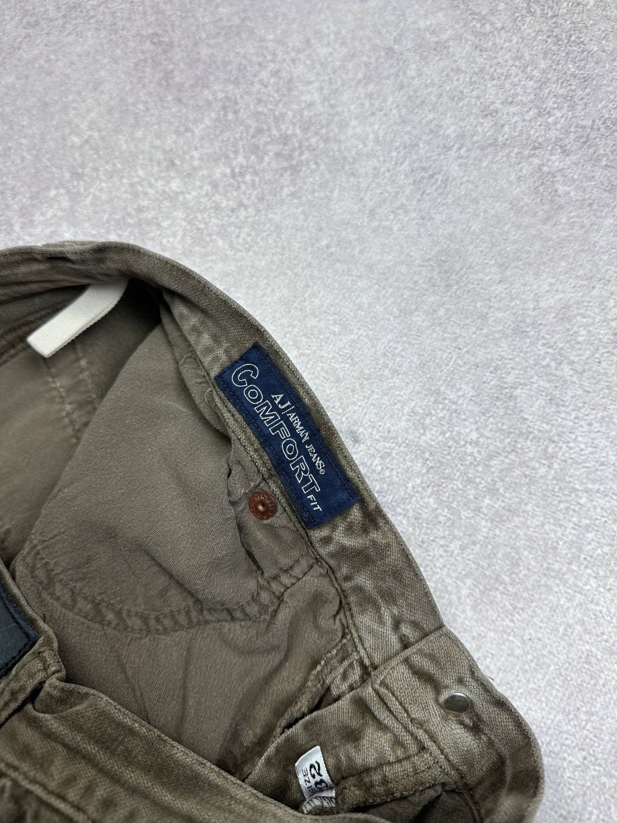 Emporio Armani Vintage Armani Metal Logo Corduroy Relaxed Pants 32 Size US 32 / EU 48 - 9 Thumbnail