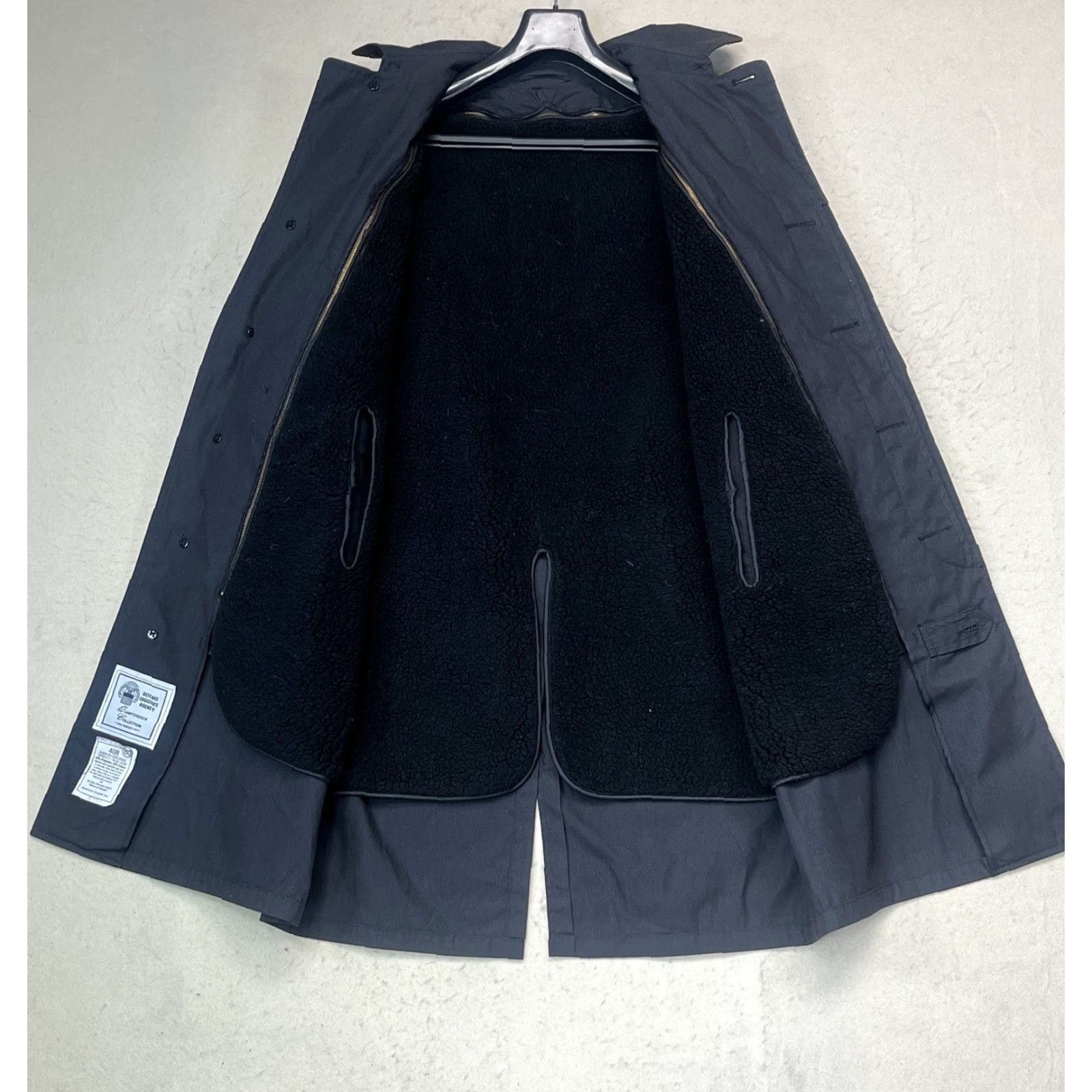Vintage Quaterdeck Collection Coat Trench Military Men 40R Black Lined Water Resistant Polyester Blend Canvas Pocket Buckle Button Size US XXS / EU 40 - 6 Thumbnail