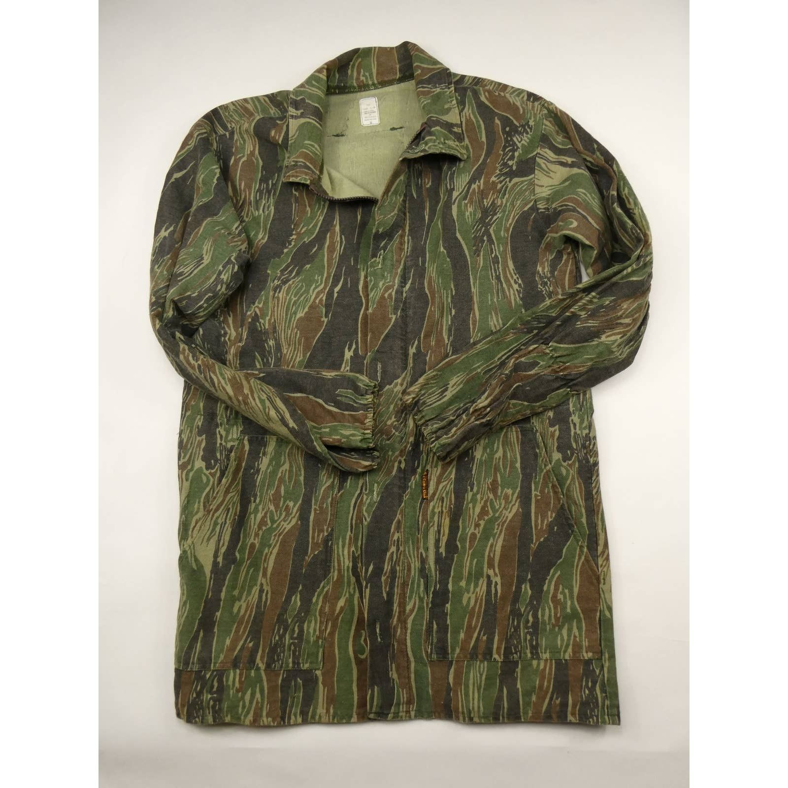 Other vintage The Camo Clan camo jacket, medium, full zip Size US M / EU 48-50 / 2 - 1 Thumbnail
