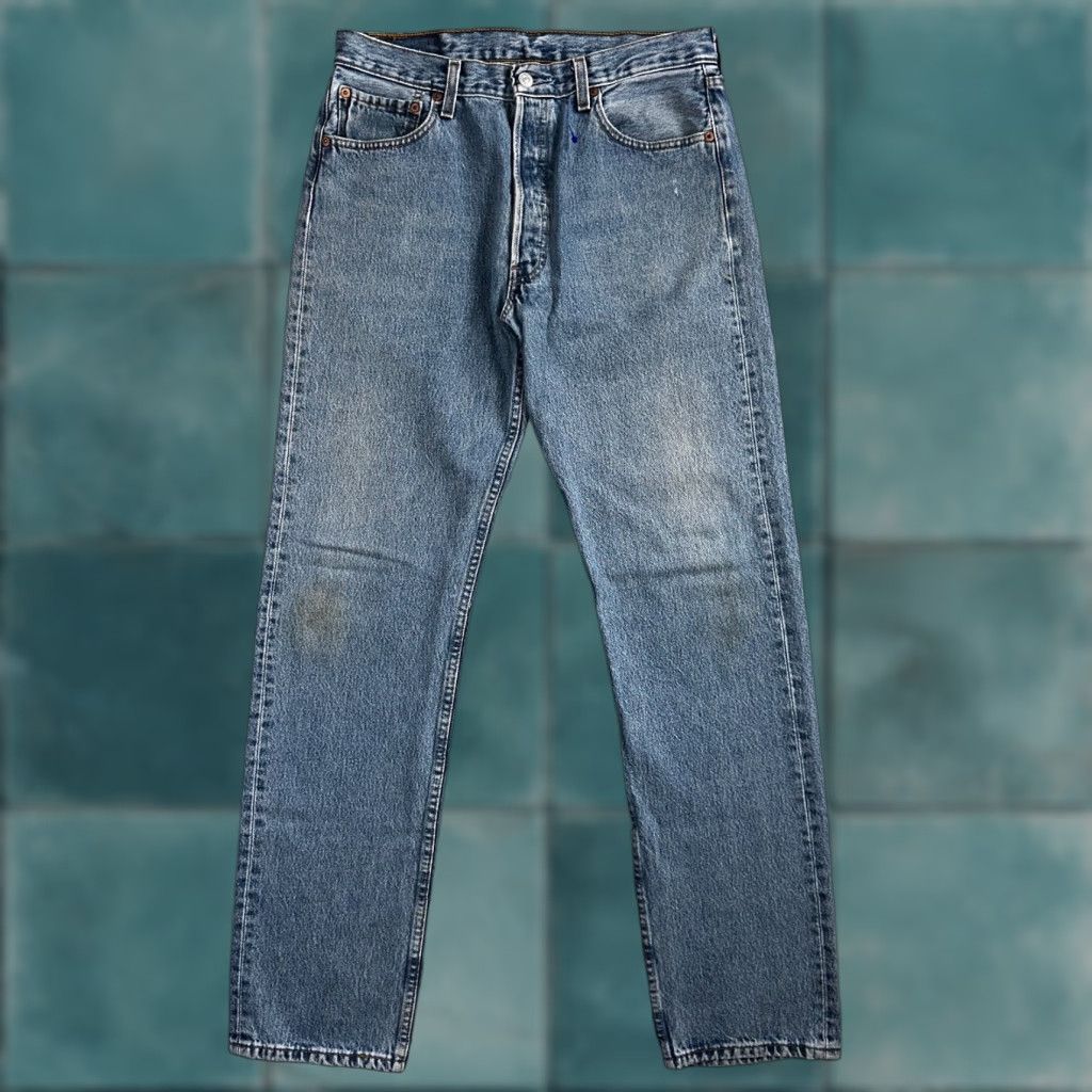 Levi's VINTAGE Levi's 501 Jeans 34x36 Blue Light Wash 90s Straight Male Mens Levi'S 501 Series 501 Model 501 Size US 34 / EU 50 - 1 Thumbnail