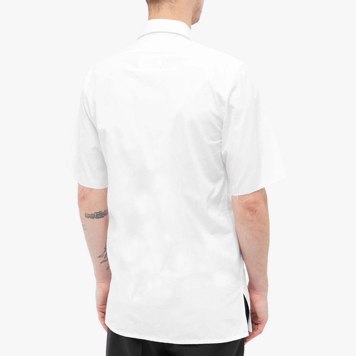 Maison Margiela oc11z0925 Classic Short Sleeve Shirt in White Size US L / EU 52-54 / 3 - 3 Thumbnail