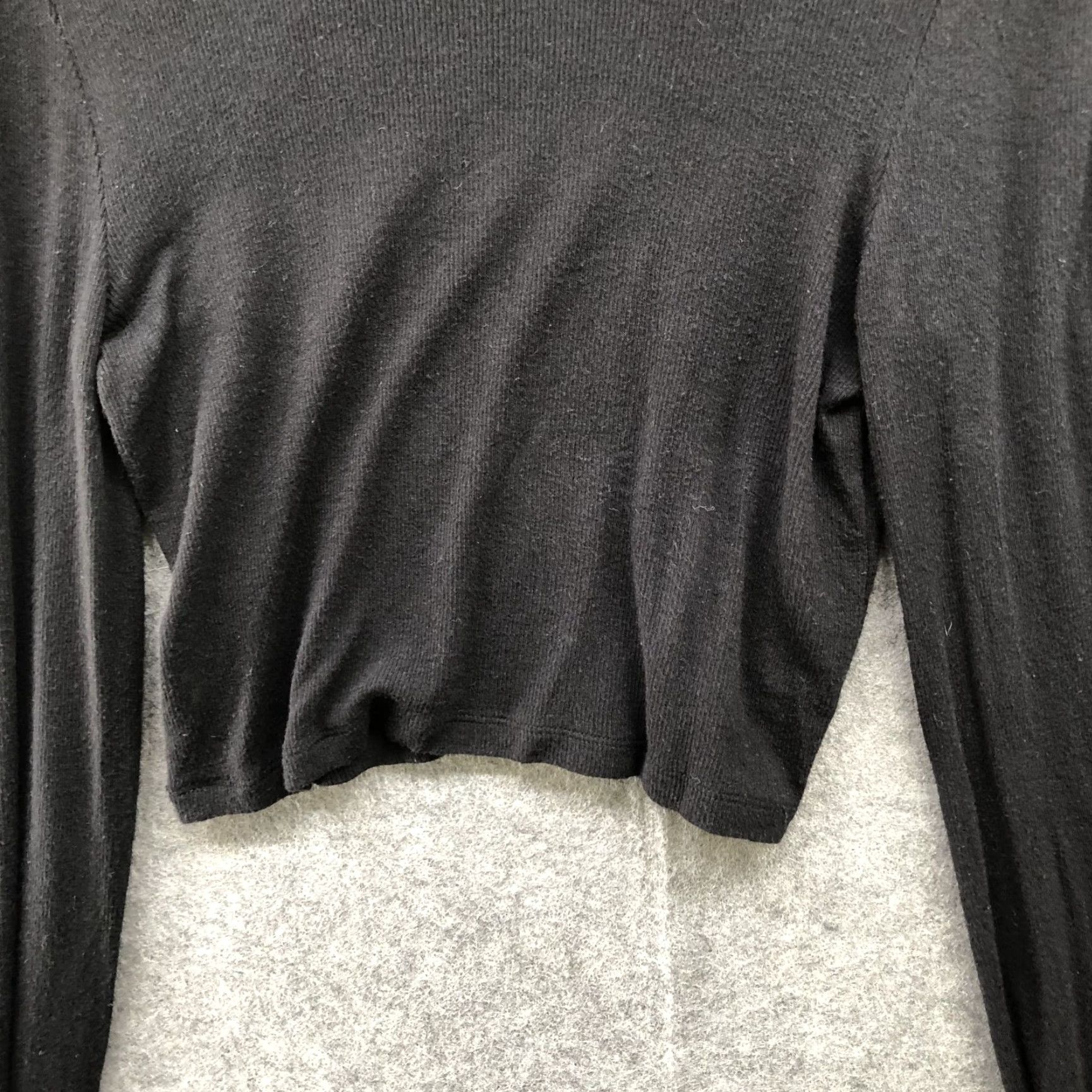 Vintage Wilfred Artizia Black Puff Sleeve Top Womens XS Mock Neck Crop Long Sleeve T-Shirt Cropped Lightweight Knit Casual Modern Size XS / US 0-2 / IT 36-38 - 4 Thumbnail