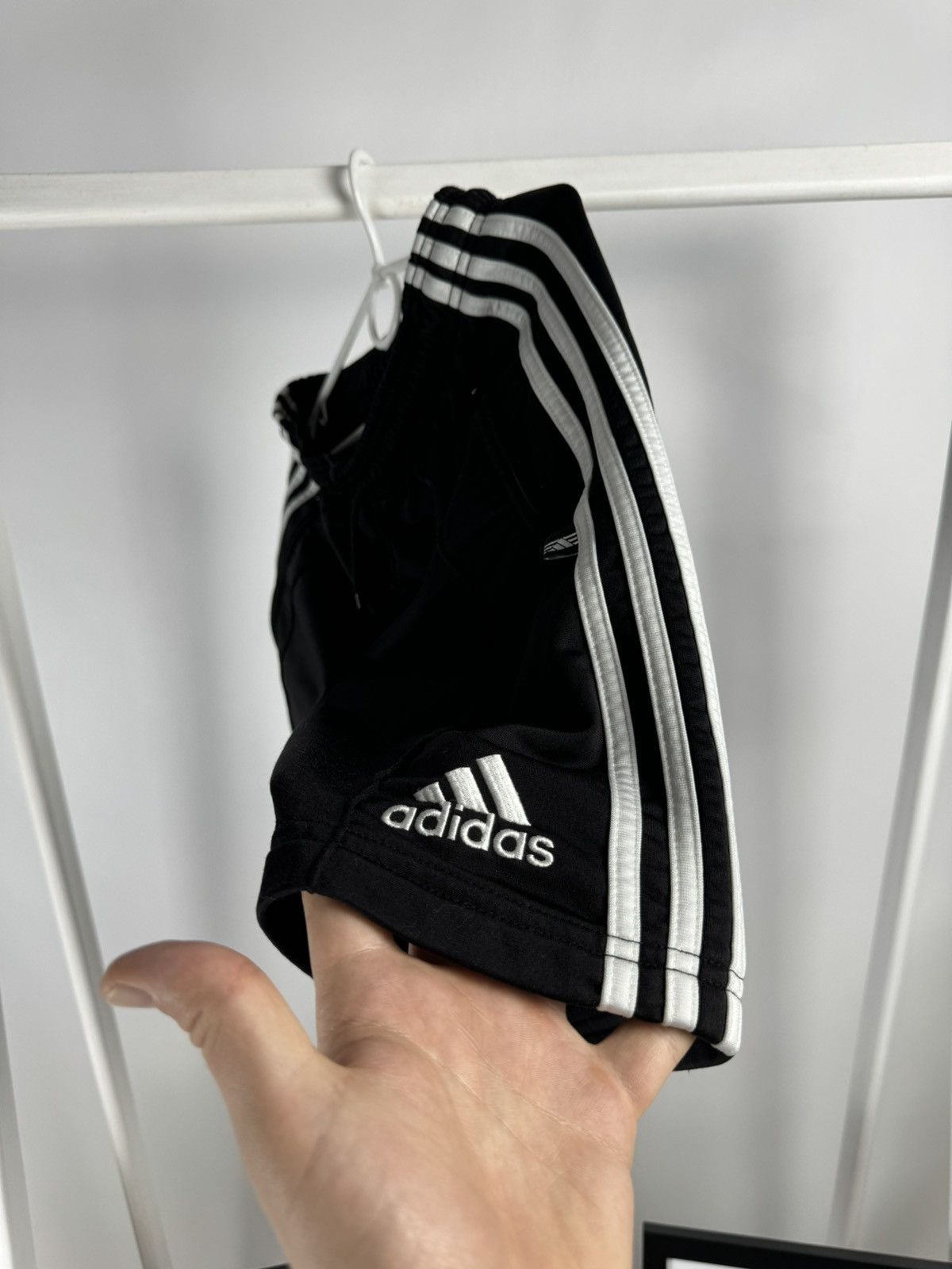 Adidas Vintage Adidas Shorts Size US 32 / EU 48 - 3 Thumbnail