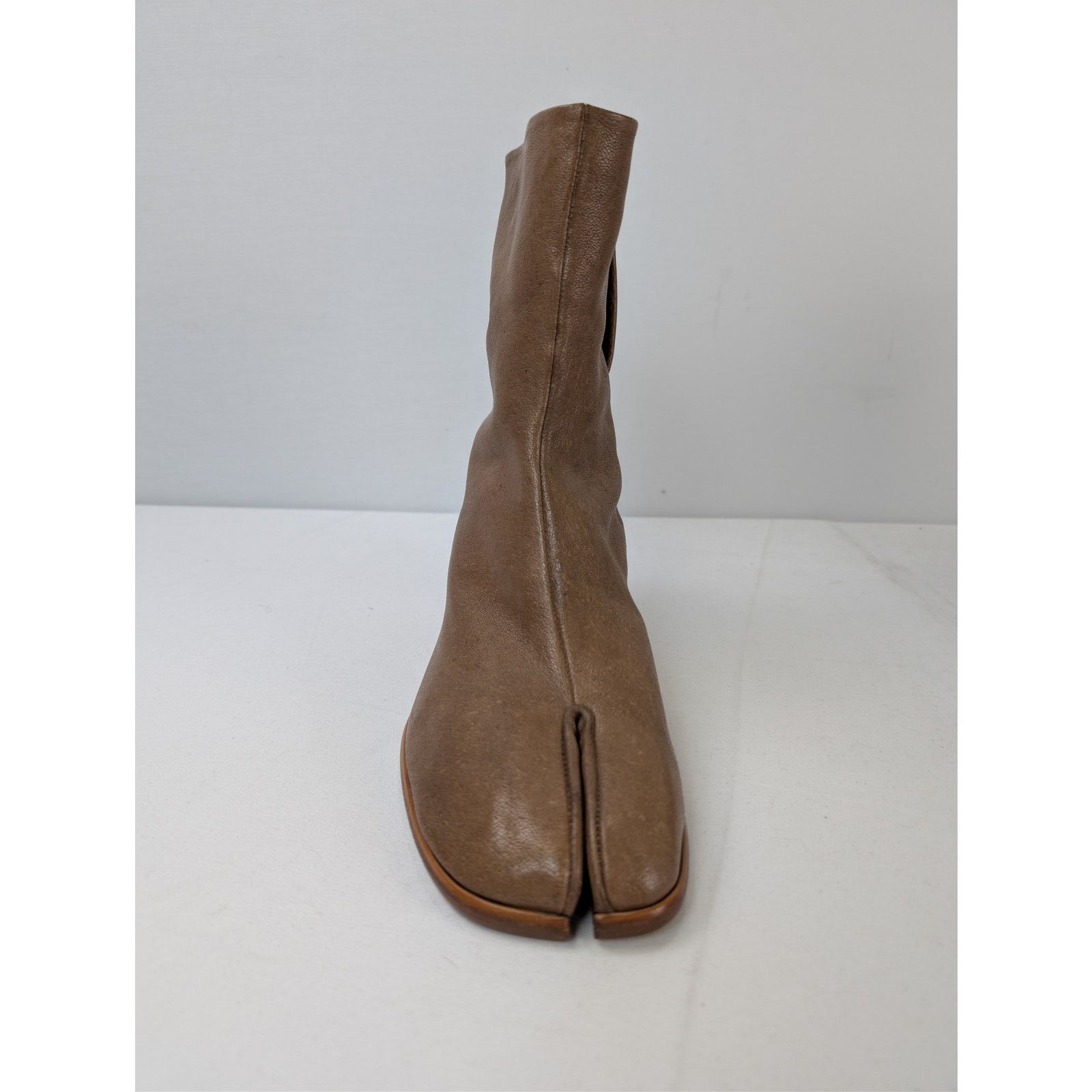 Maison Margiela o1rshd1 Tabi High Boots in Brown Size US 12 / EU 45 - 14 Thumbnail