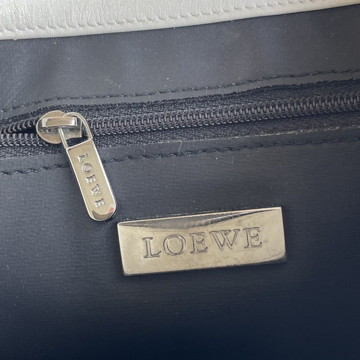 Loewe Loewe Repeat Anagram Embossed Unisex Crossbody Size ONE SIZE - 9 Thumbnail
