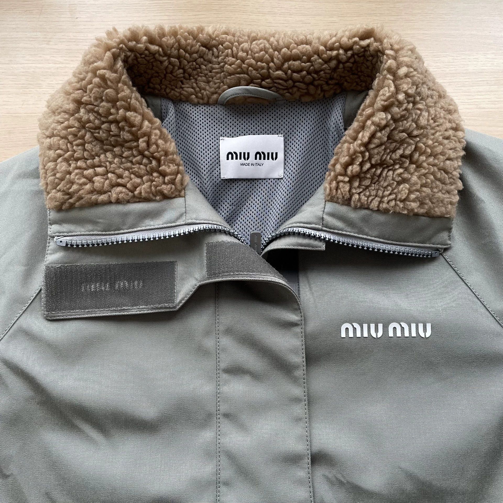 Miu Miu MIU MIU FW24 Women's Wide-Collar Logo Zip Steel Gray Jacket Size XS / US 0-2 / IT 36-38 - 3 Thumbnail