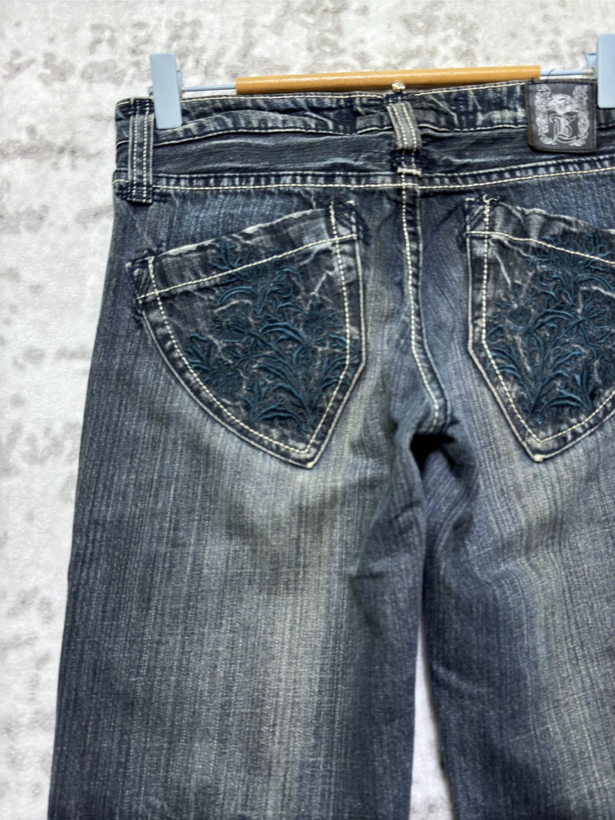 If Six Was Nine Vintage True Brit Embroidered Honeycomb Whisker Wash Strike Size US 29 - 9 Thumbnail