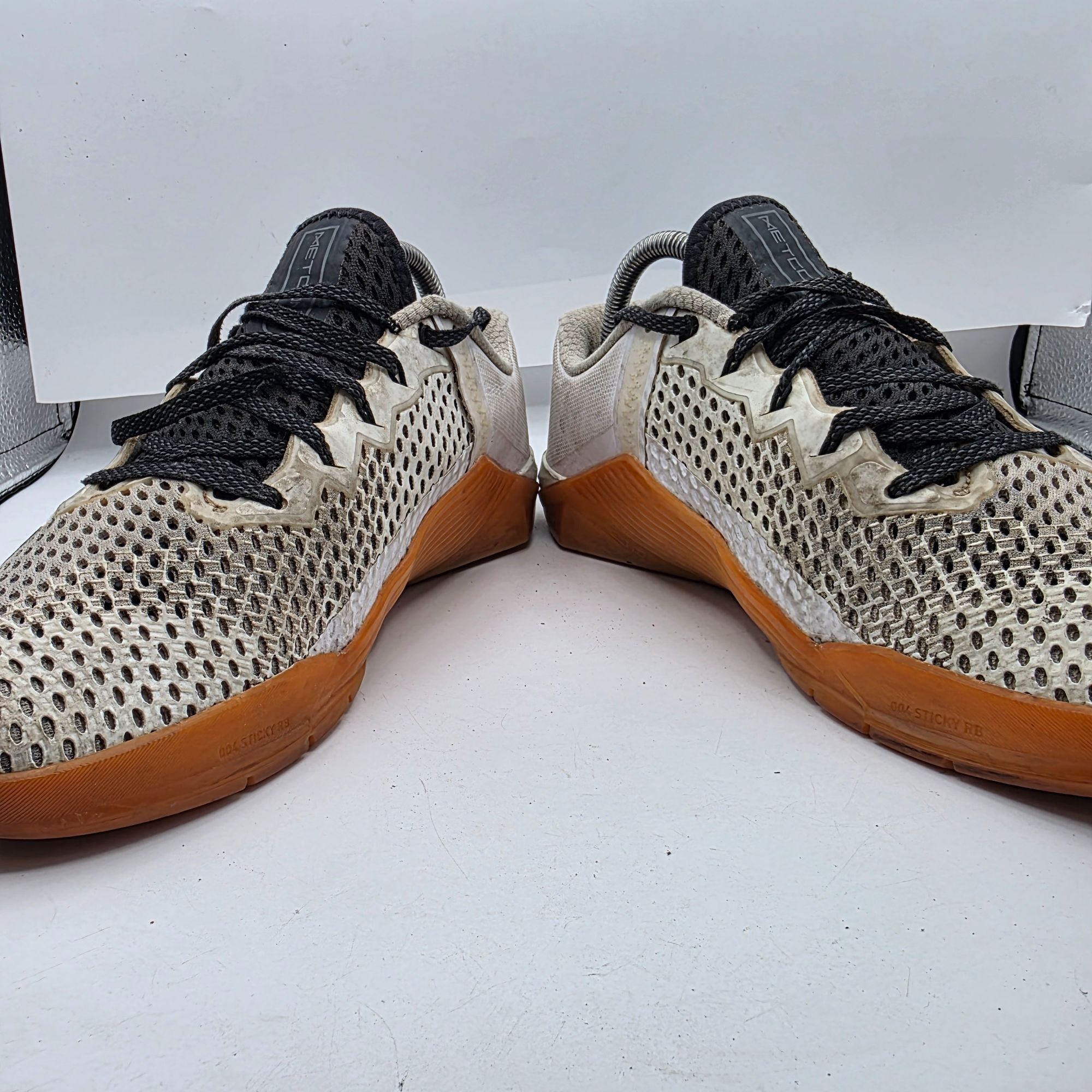 Nike Nike Metcon 6 By You Mens Size 9 White Gum Brown Training Sh Size US 9 / EU 42 - 3 Thumbnail