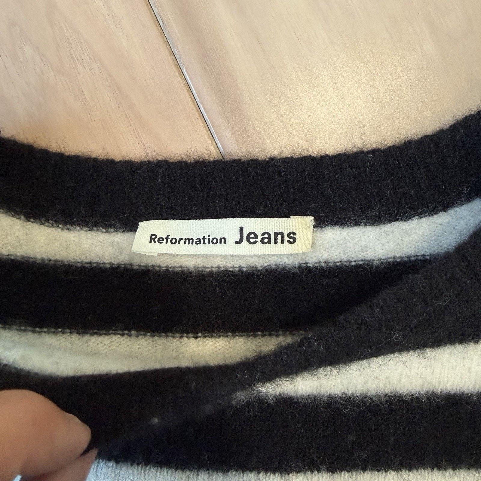 Reformation Reformation Cashmere Sweater Women's S Black White Stripped Size S / US 4 / IT 40 - 9 Thumbnail