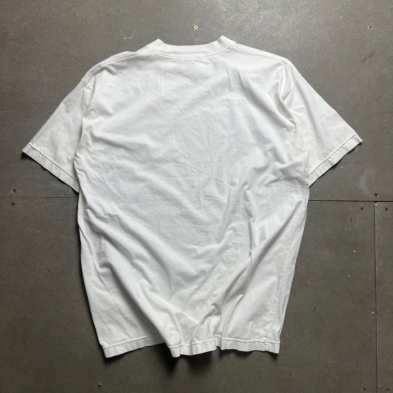 Vintage Vintage Nature Can’t Be Restocked T-shirt Size L / US 10 / IT 46 - 7 Thumbnail