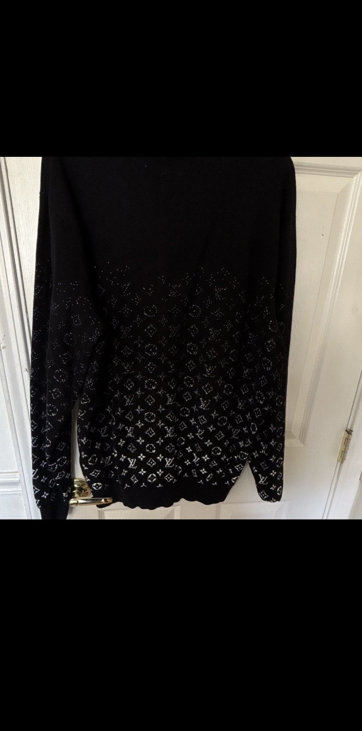 Louis Vuitton Louis Vuitton Black Monogram Wool Crewneck Size US XL / EU 56 / 4 - 4 Thumbnail