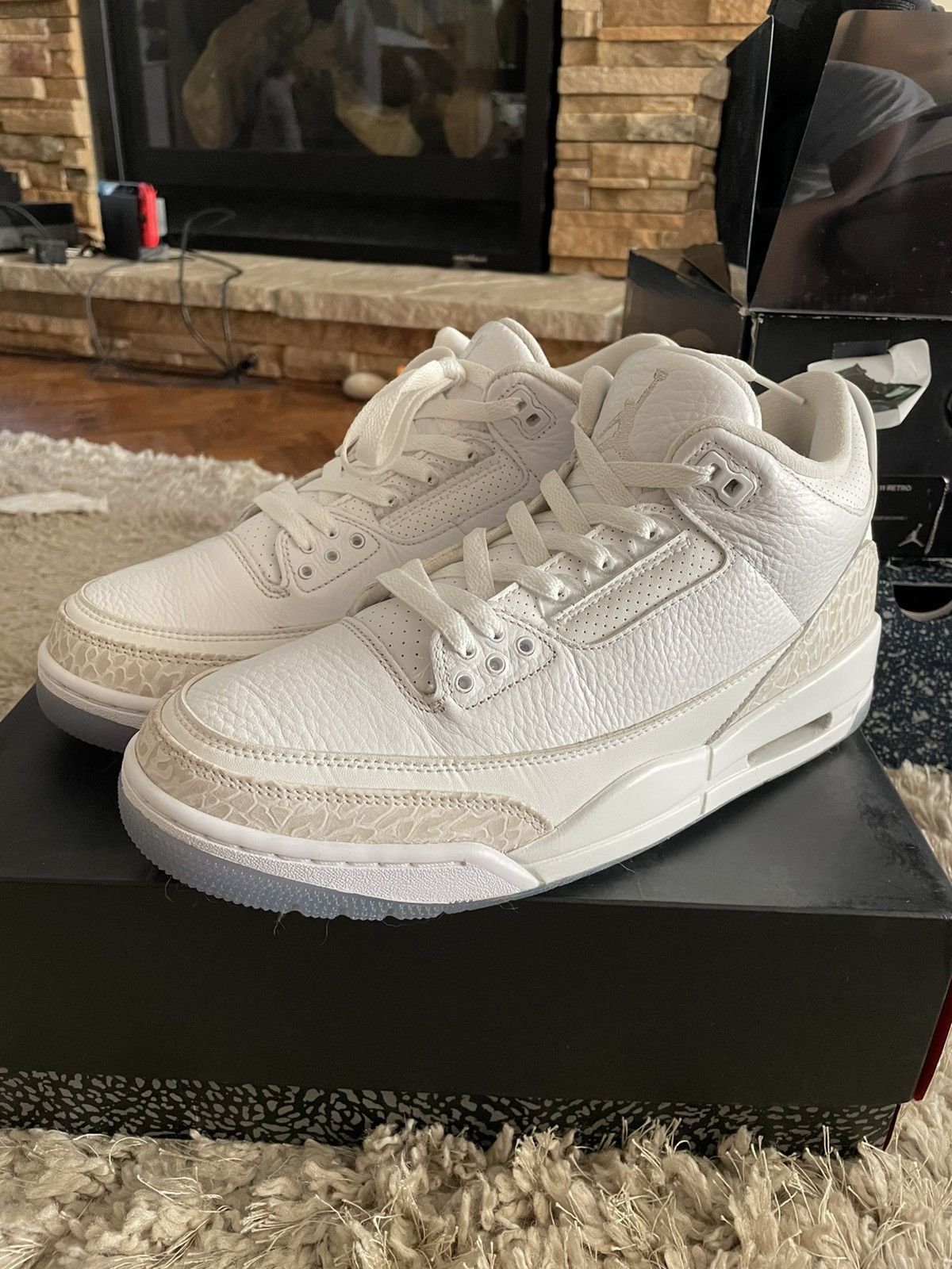 Jordan Brand Jordan 3 Pure White Size US 9.5 / EU 42-43 - 1 Thumbnail