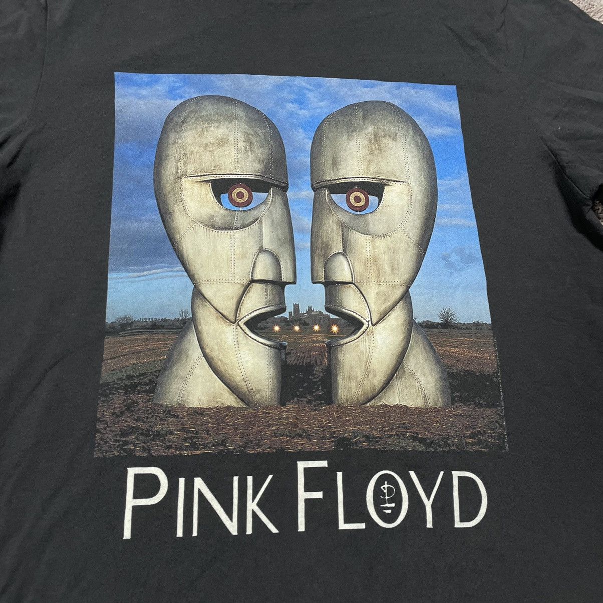 Vintage Vintage Pink Floyd Graphic Tee Y2K Grunge Band Tee Worn In M Size US M / EU 48-50 / 2 - 5 Thumbnail
