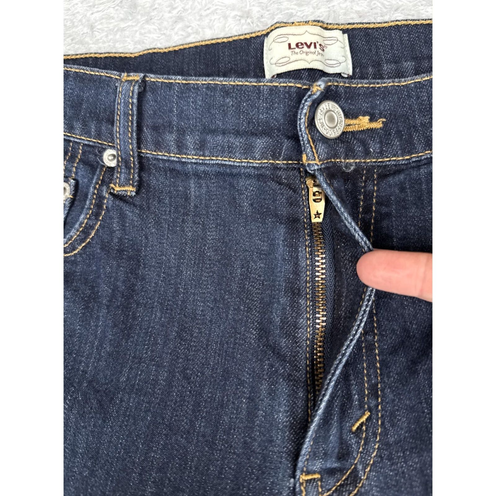Levi's VINTAGE Levi's Jeans Womens 14 Blue Denim Bootcut Dark Wash Mid Rise 32x33 Size 36" / US 14 / IT 50 - 5 Thumbnail