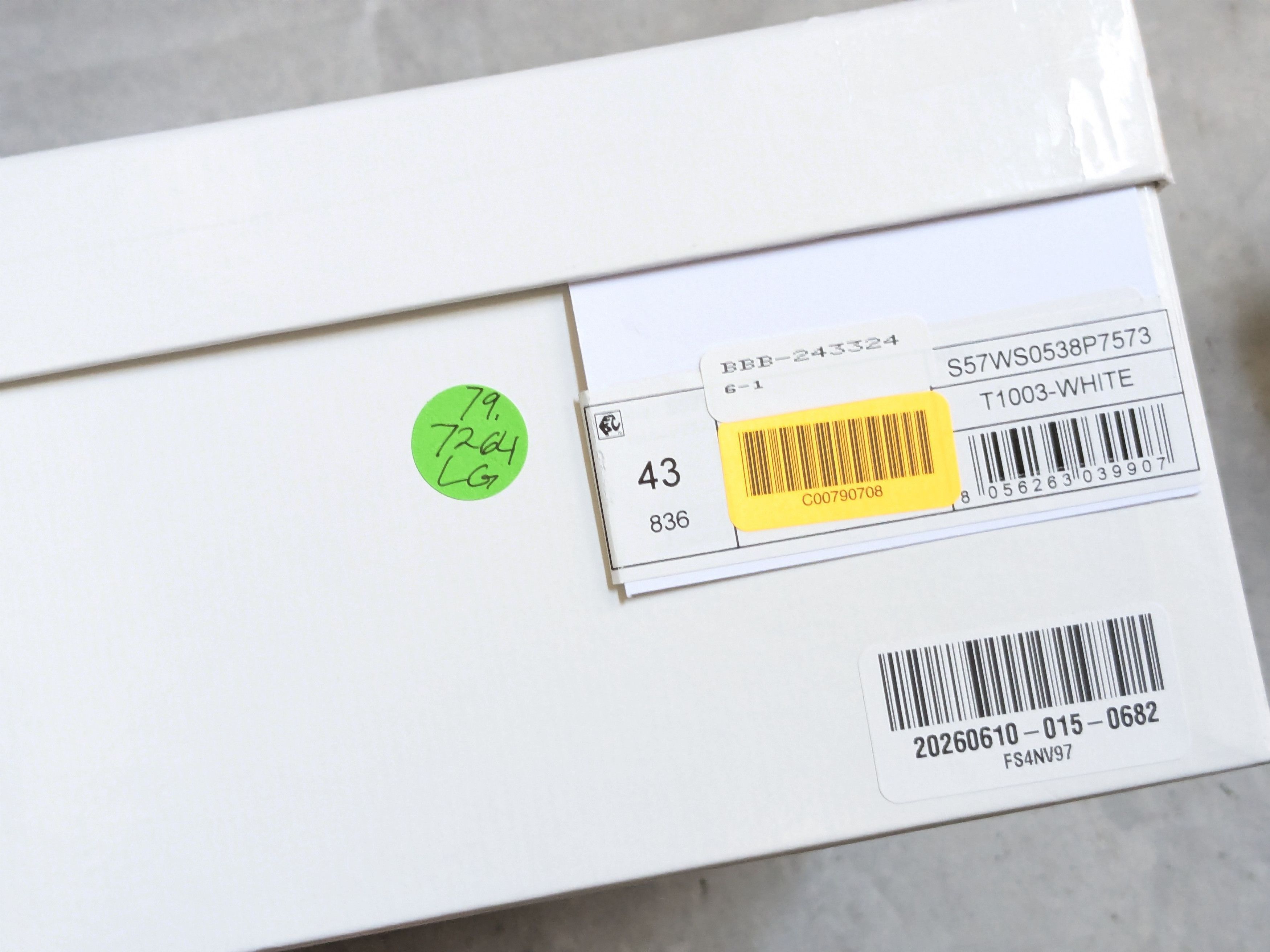 Maison Margiela Maison Margiela Future Sneakers White 11 44 High Tops Size US 11 / EU 44 - 21 Thumbnail