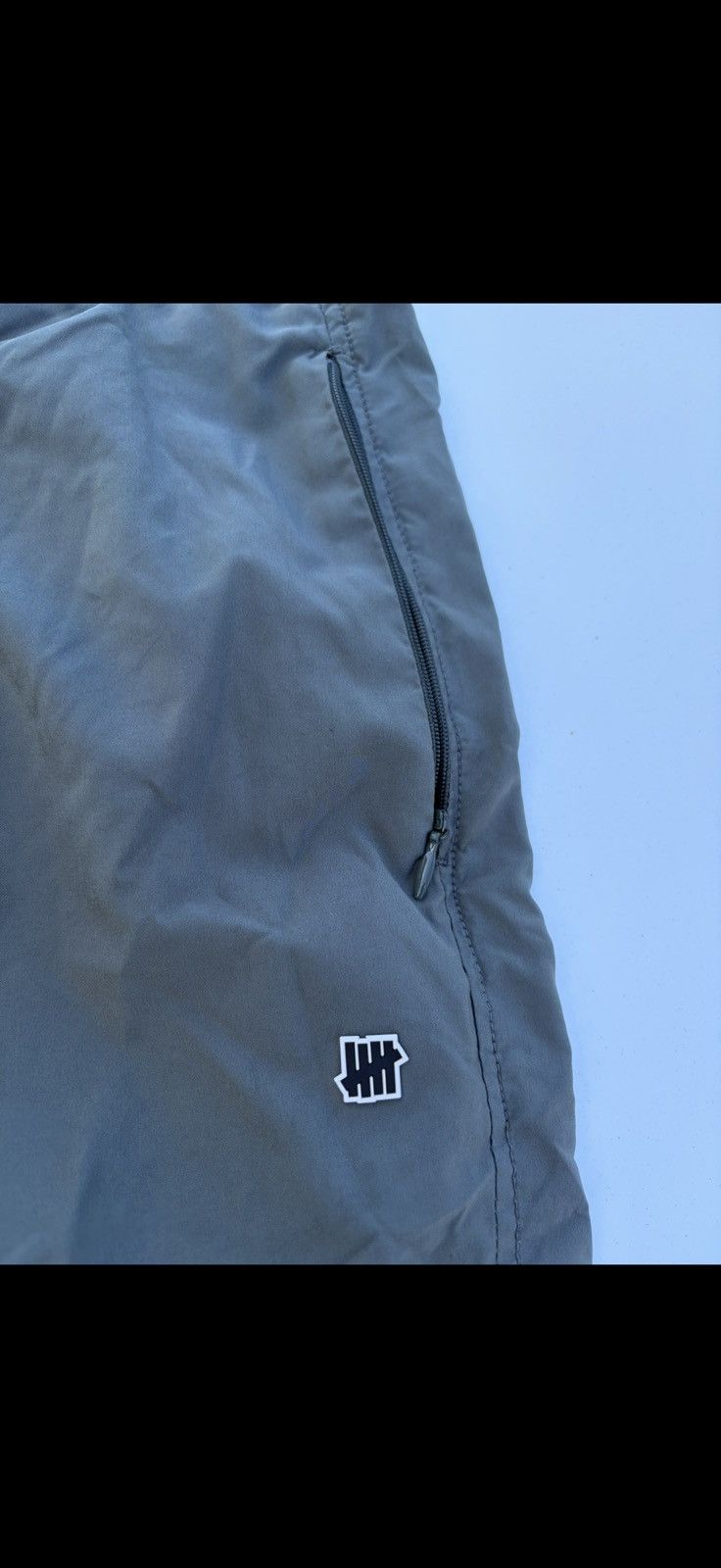 Undefeated Vintage undefeated athletic shorts small Size US 30 / EU 46 - 2 Thumbnail