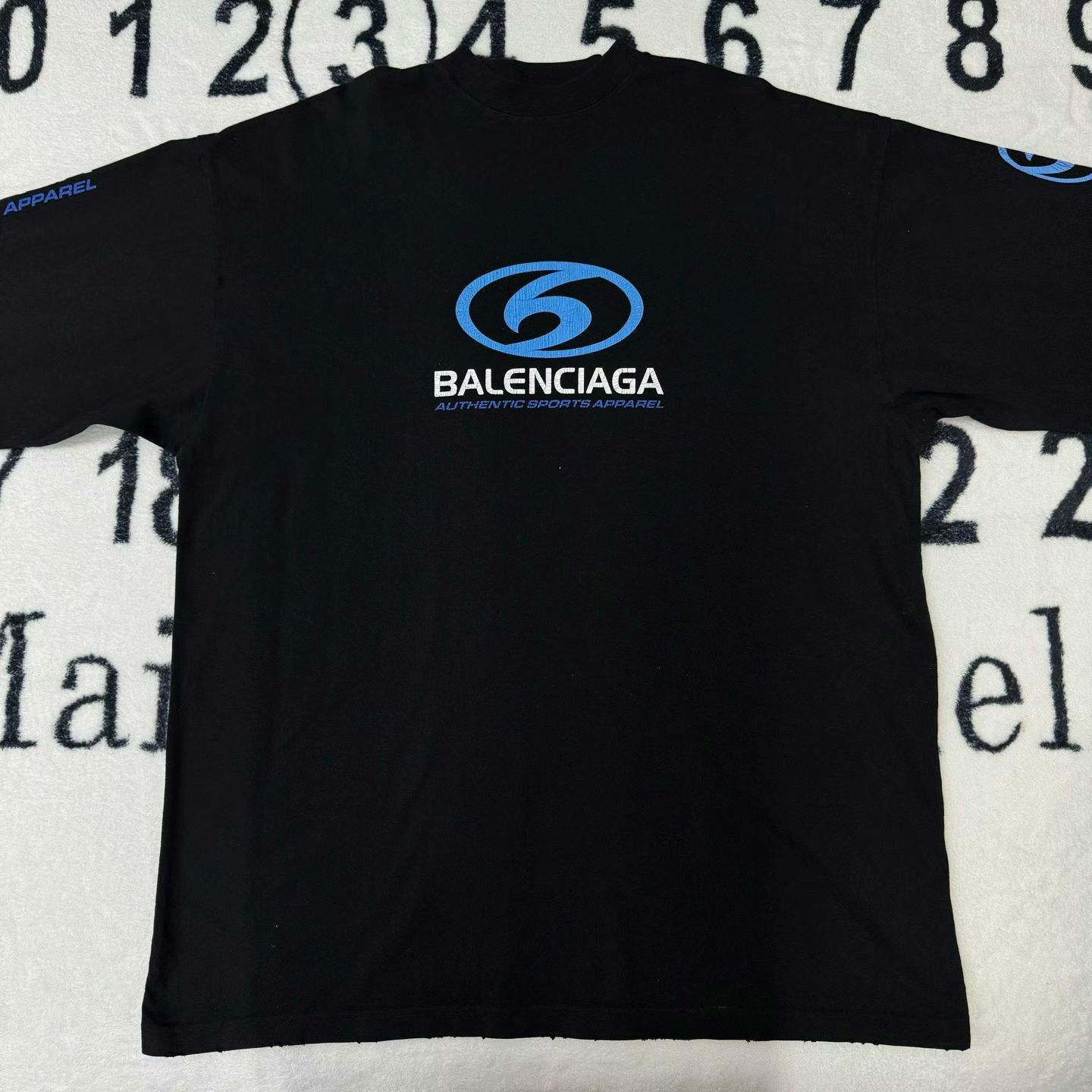 Balenciaga balenciaga black graphic oversized sweatshirt Size US XXL / EU 58 / 5 - 1 Thumbnail