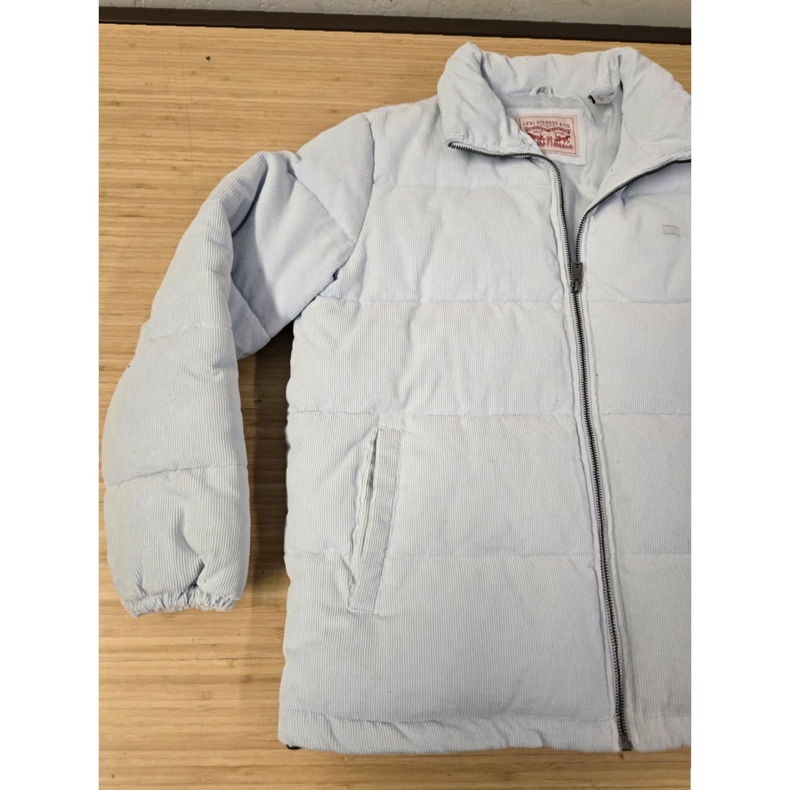 Vintage VINTAGE Levi Strauss Jacket Mens Large Light Blue Corduroy Puffer Full Zip Winter Coat Size US L / EU 52-54 / 3 - 3 Thumbnail