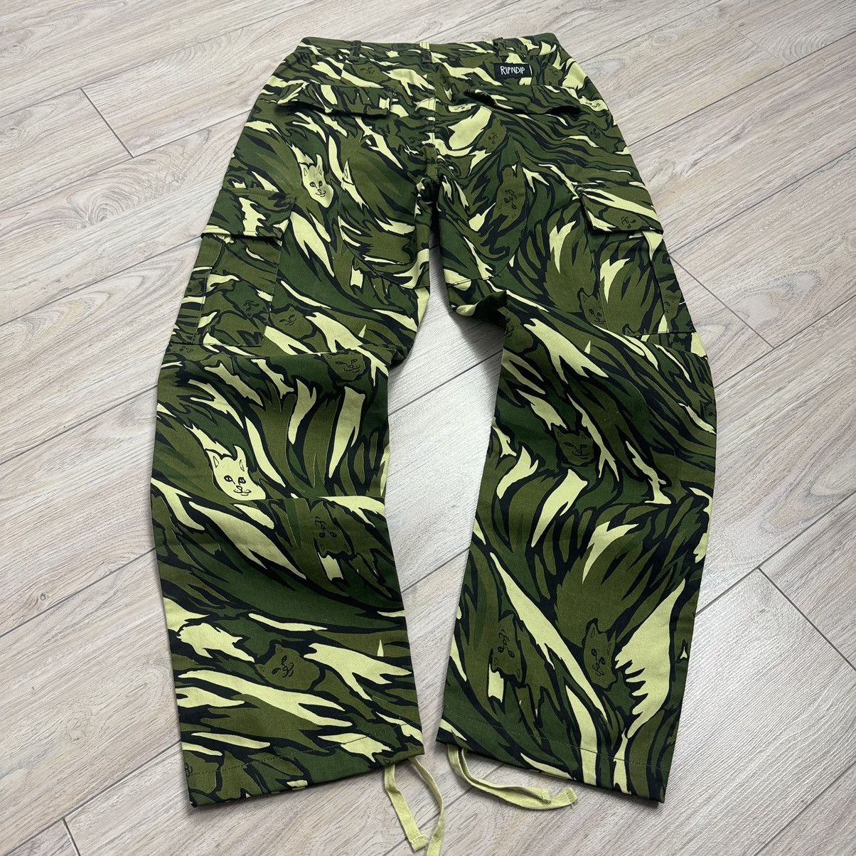Hypebeast Crazy Rip N Dip Cat Camo Leaves Cargo Pants Size US 30 / EU 46 - 10 Thumbnail