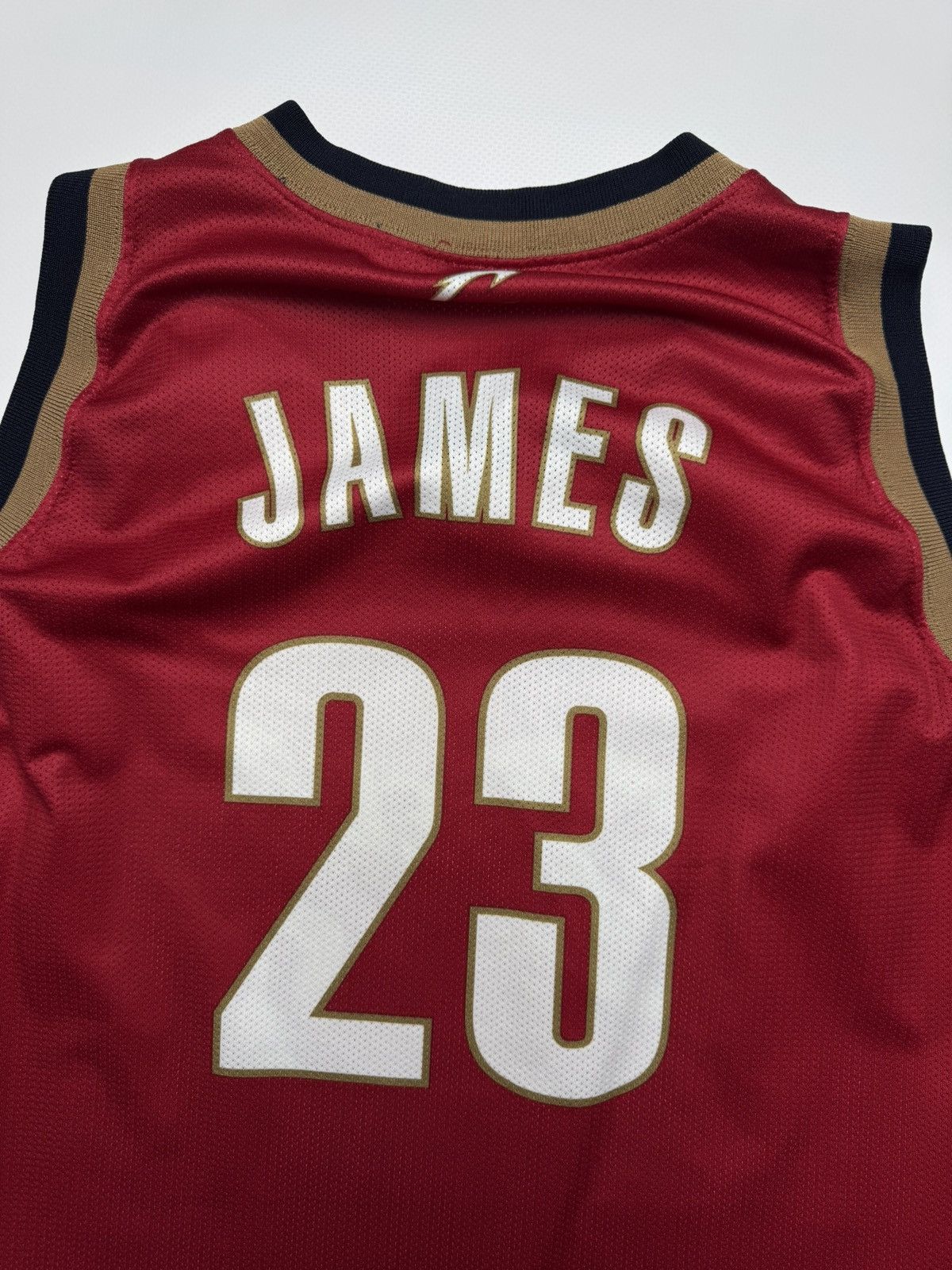 Champion Vintage Champion LeBron James #23 Cleveland Cavaliers Jersey Size US XL / EU 56 / 4 - 2 Thumbnail