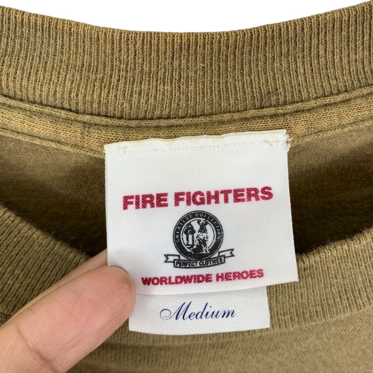Vintage Vintage FIRE FIGHTERS Worldwide Heroes Fireman Spirit Tshirt Size US M / EU 48-50 / 2 - 5 Thumbnail