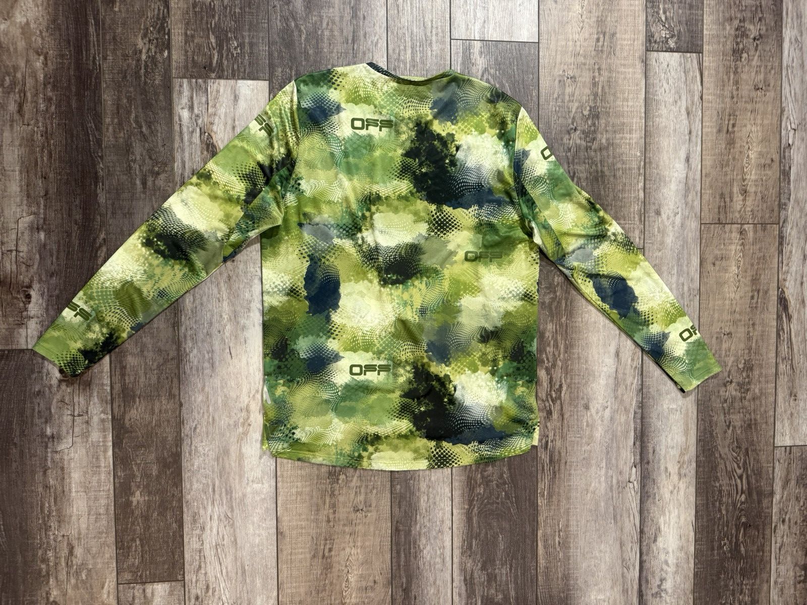 Off-White Off-White Active Long-Sleeve Tee AOP 'Multicolor' size XL Size US XL / EU 56 / 4 - 3 Thumbnail