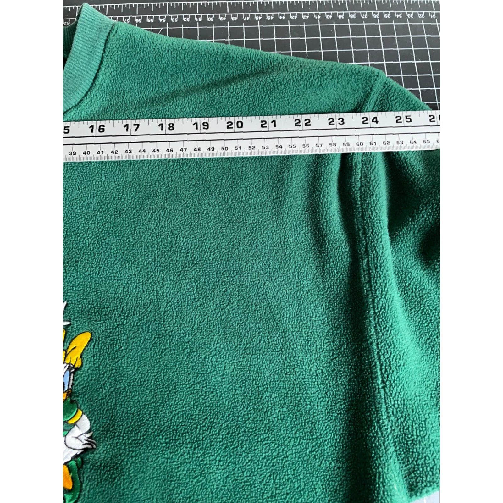 Disney VINTAGE Disney Mickey Mouse & Friends Fleece Sweatshirt Men Large Green Embroidered Size US L / EU 52-54 / 3 - 7 Thumbnail