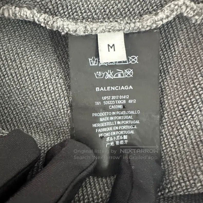 Balenciaga Balenciaga Washed and aged classic portrait series, dog爷pr Size US M / EU 48-50 / 2 - 4 Thumbnail