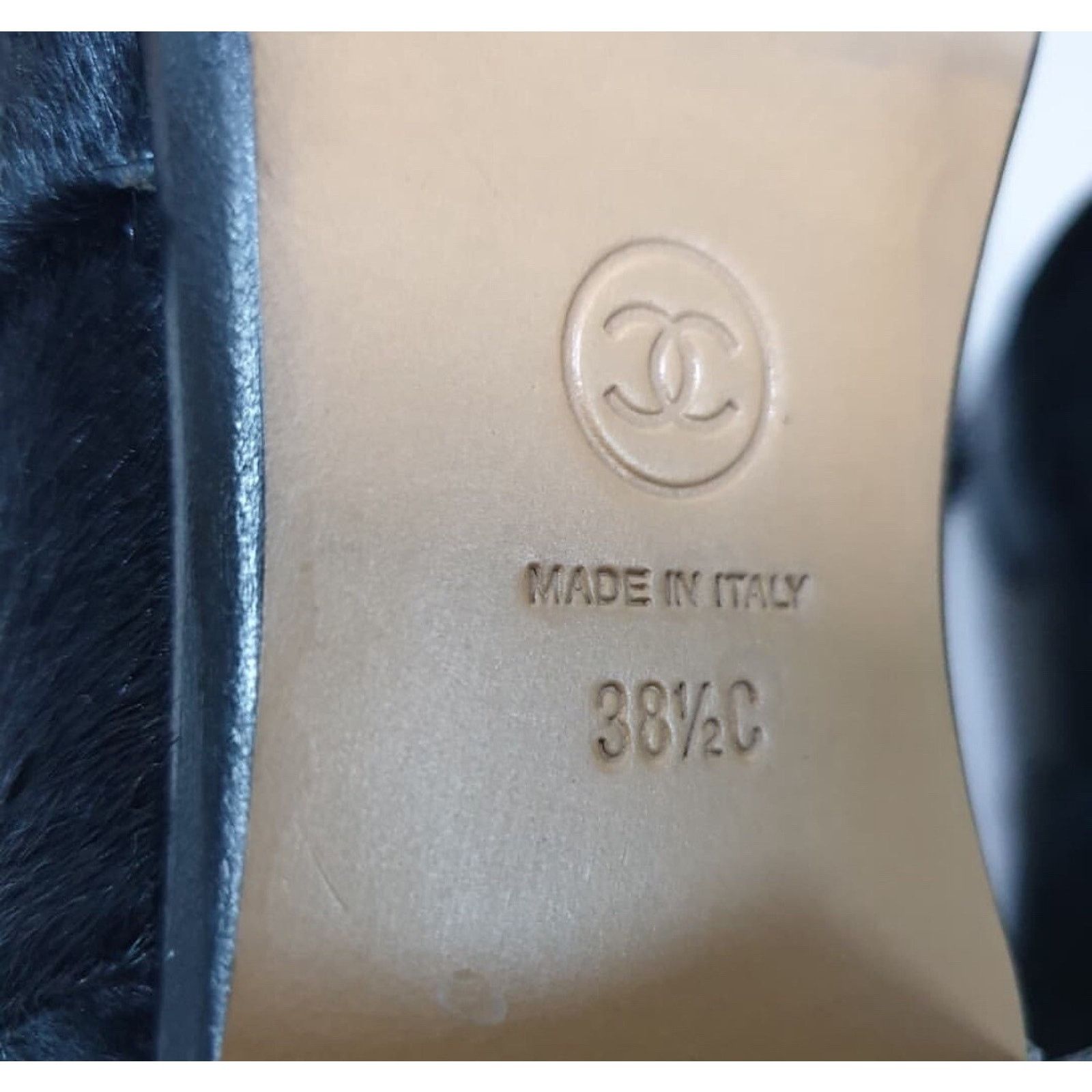 Chanel Chanel Black Pony Hair CC Ankle Boots Sz.38.5 Size US 8.5 / IT 38.5 - 7 Thumbnail