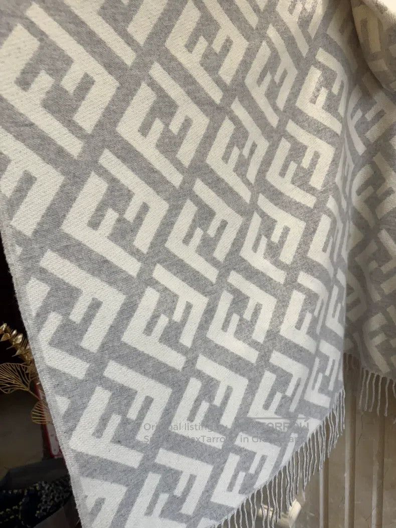 Fendi Fendi FF Letter Hooded Cloak Shawl, Grey and White Color, Size M / US 6-8 / IT 42-44 - 9 Thumbnail