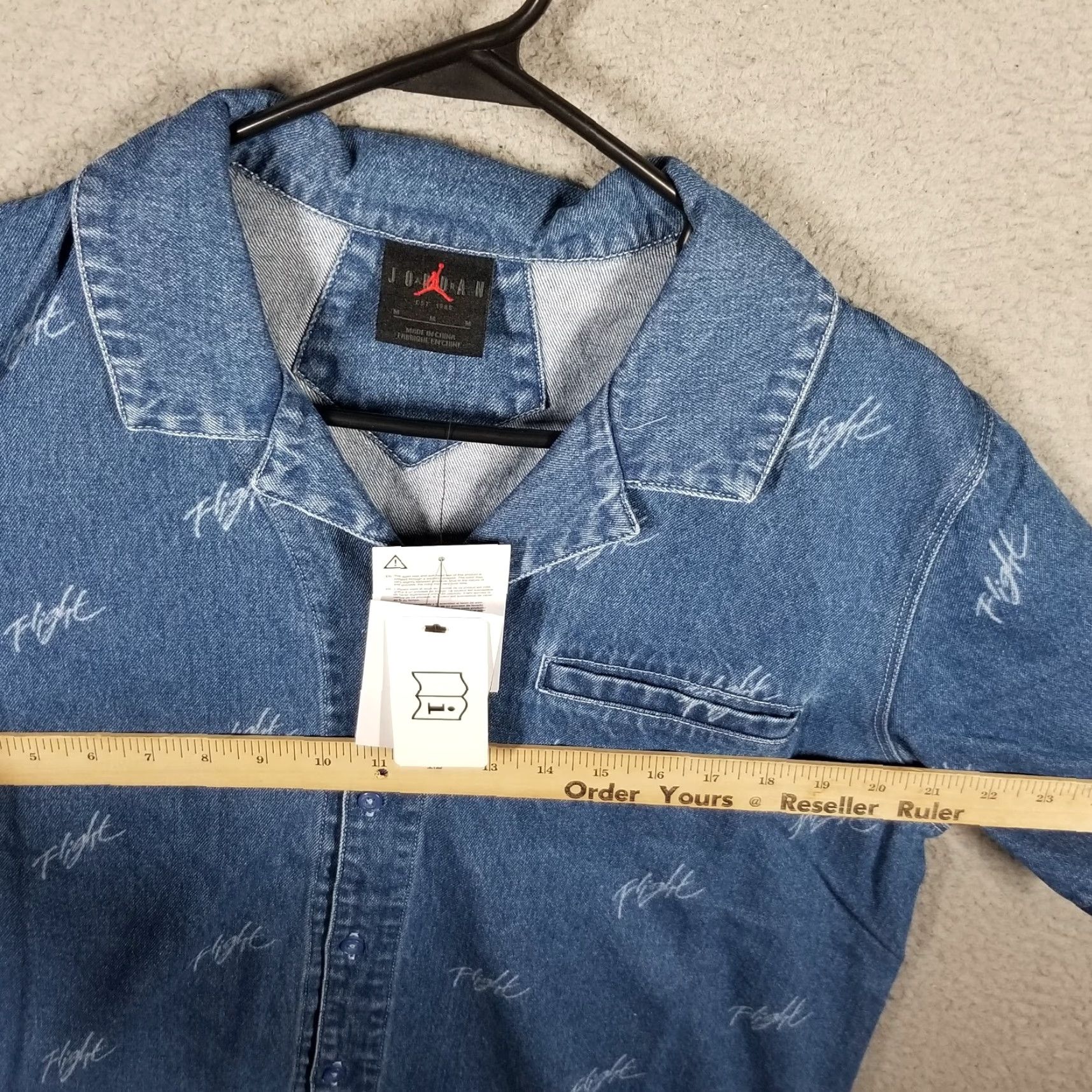 Nike VINTAGE Nike Jordan Women's Button-Up Shirt Medium Denim Short Sleeve Collared Cotton 90s Woven Top Womens Size M / US 6-8 / IT 42-44 - 6 Thumbnail