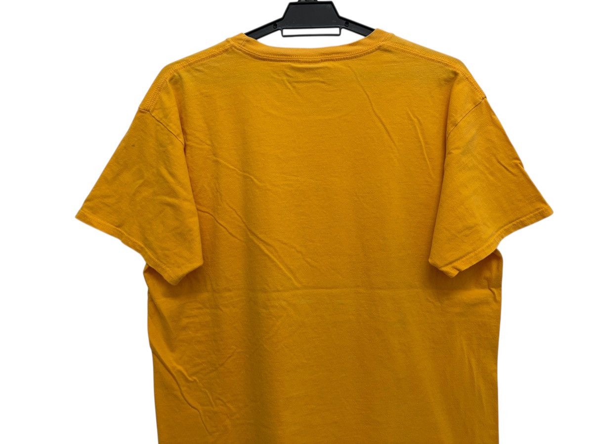 Gildan LEATHERFACE’S FRESH CUT MEATS CULT HORROR MOVIE GRAPHIC TEE Size US XL / EU 56 / 4 - 9 Thumbnail