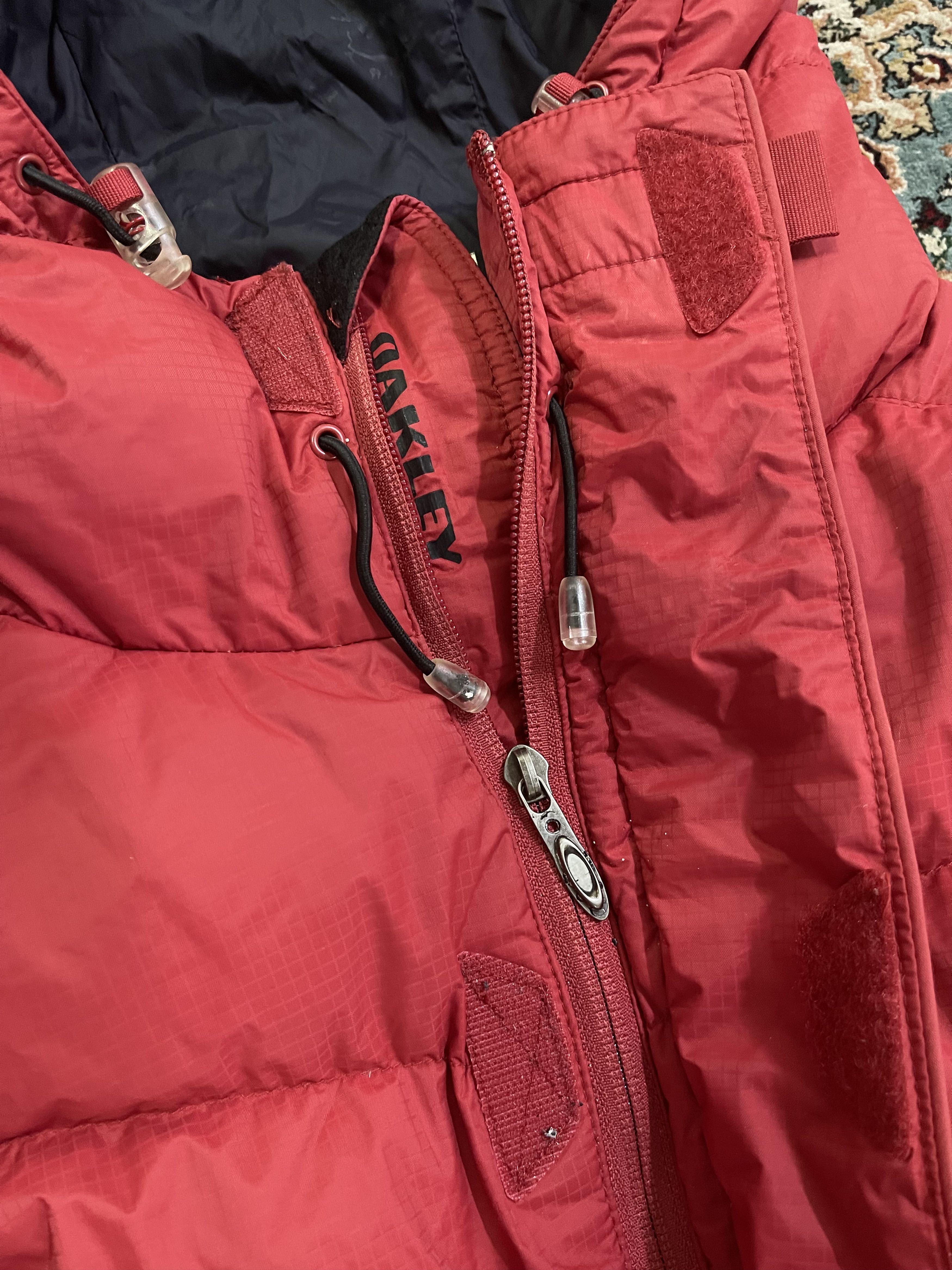Oakley × Vintage Red Oxblood Oakley Down Puffer Jacket Travis Scott Size US XL / EU 56 / 4 - 7 Thumbnail