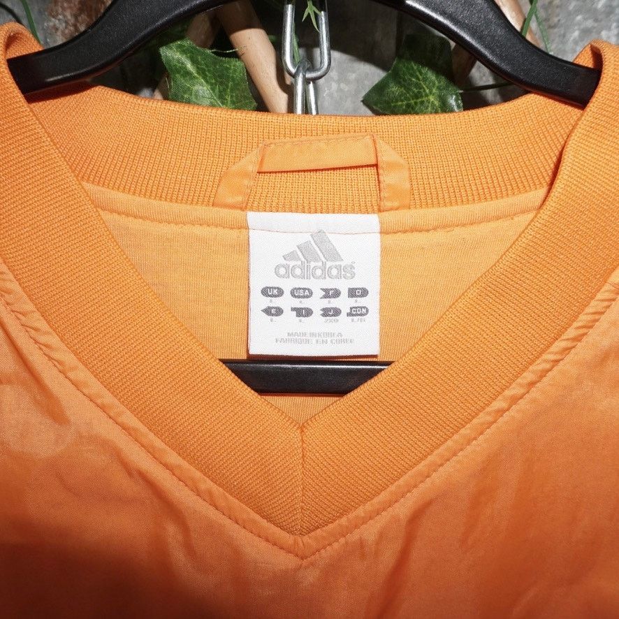 Adidas Large -Vintage Y2K Adidas embroider pullover 00s windbreaker Size US L / EU 52-54 / 3 - 3 Thumbnail