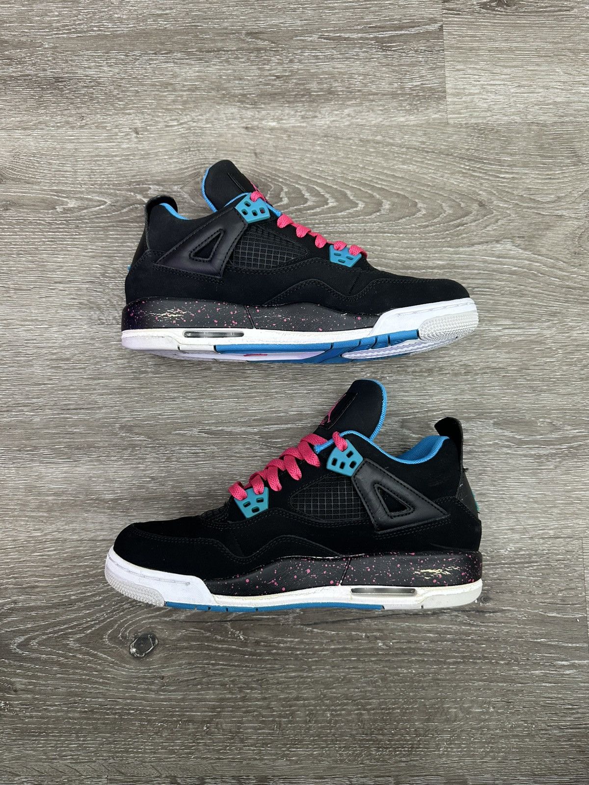 Jordan Brand Air Jordan 4 Retro “Black Vivid Dynamic Blue”(GS)*PRE-OWNED* Size US 7 / EU 40 - 2 Thumbnail