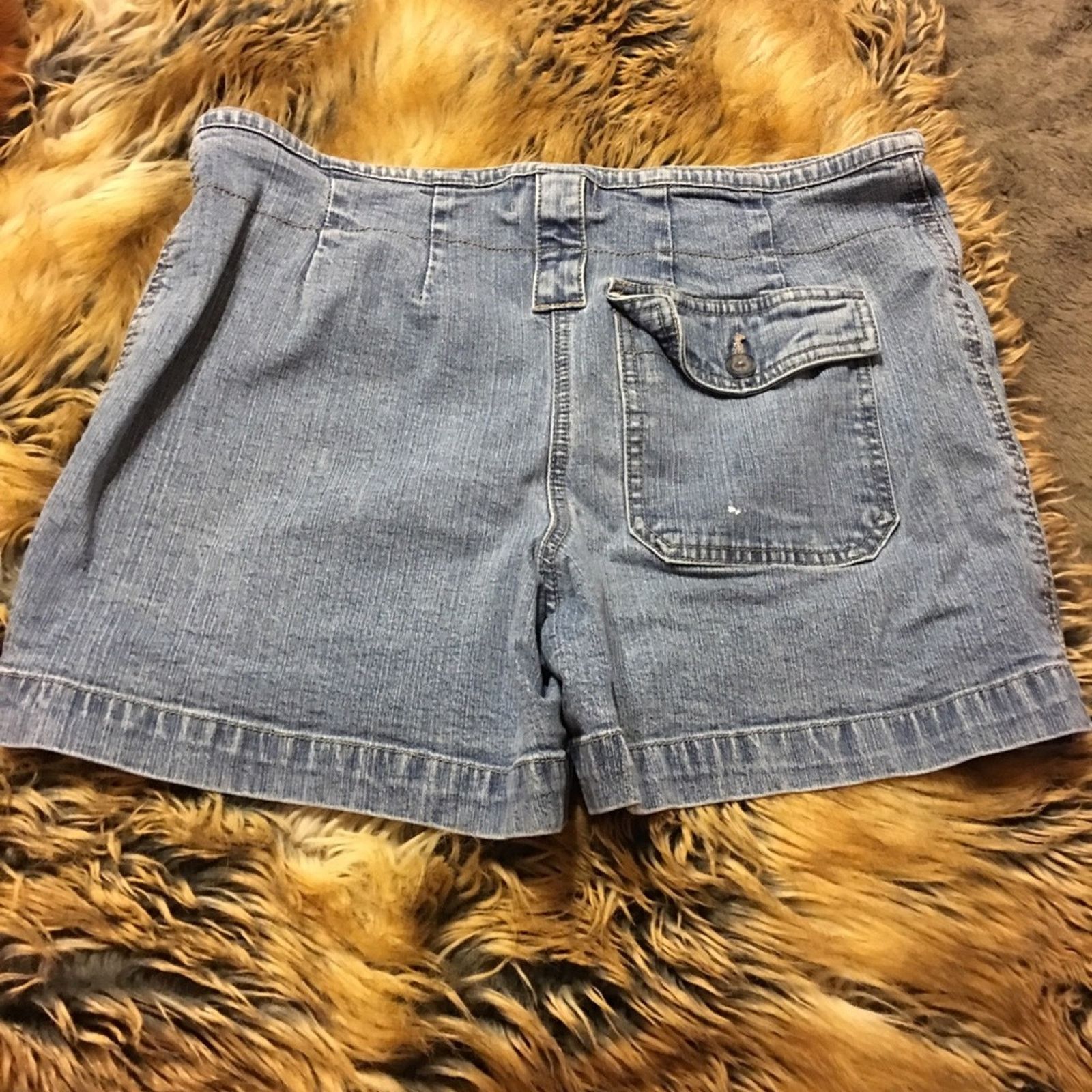 Covington Covington stretch jean shorts NWOT 8 Size 30" / US 8 / IT 44 - 4 Thumbnail