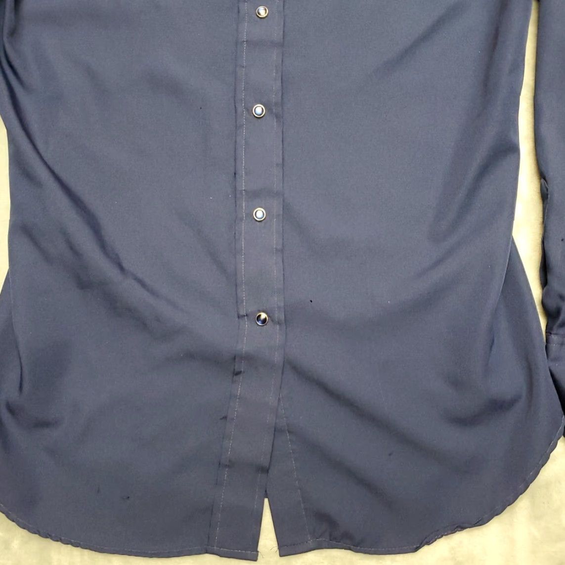Vintage VTG Panhandle Slim Shirt Womens 14/36 Blue Pearl Snap Western 100% Dacron USA Shirt Woman 14 Blue Pearl Snap Western 100% Dacron USA Size XL / US 12-14 / IT 48-50 - 2 Thumbnail