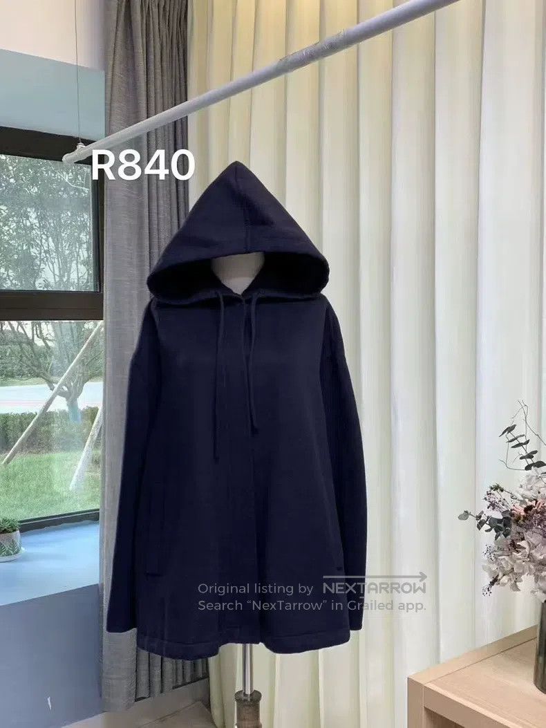 Valentino Valentino Cashmere hooded jacket Size S / US 4 / IT 40 - 1 Thumbnail