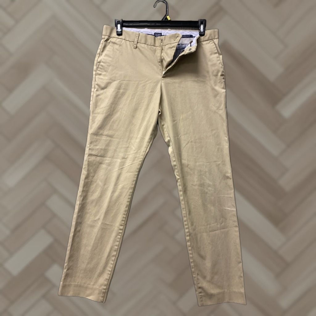 Gap VINTAGE Gap Men’s Chino Pants Casual Workwear 34x32 Khaki Slim Fit Canvas Size US 34 / EU 50 - 1 Thumbnail