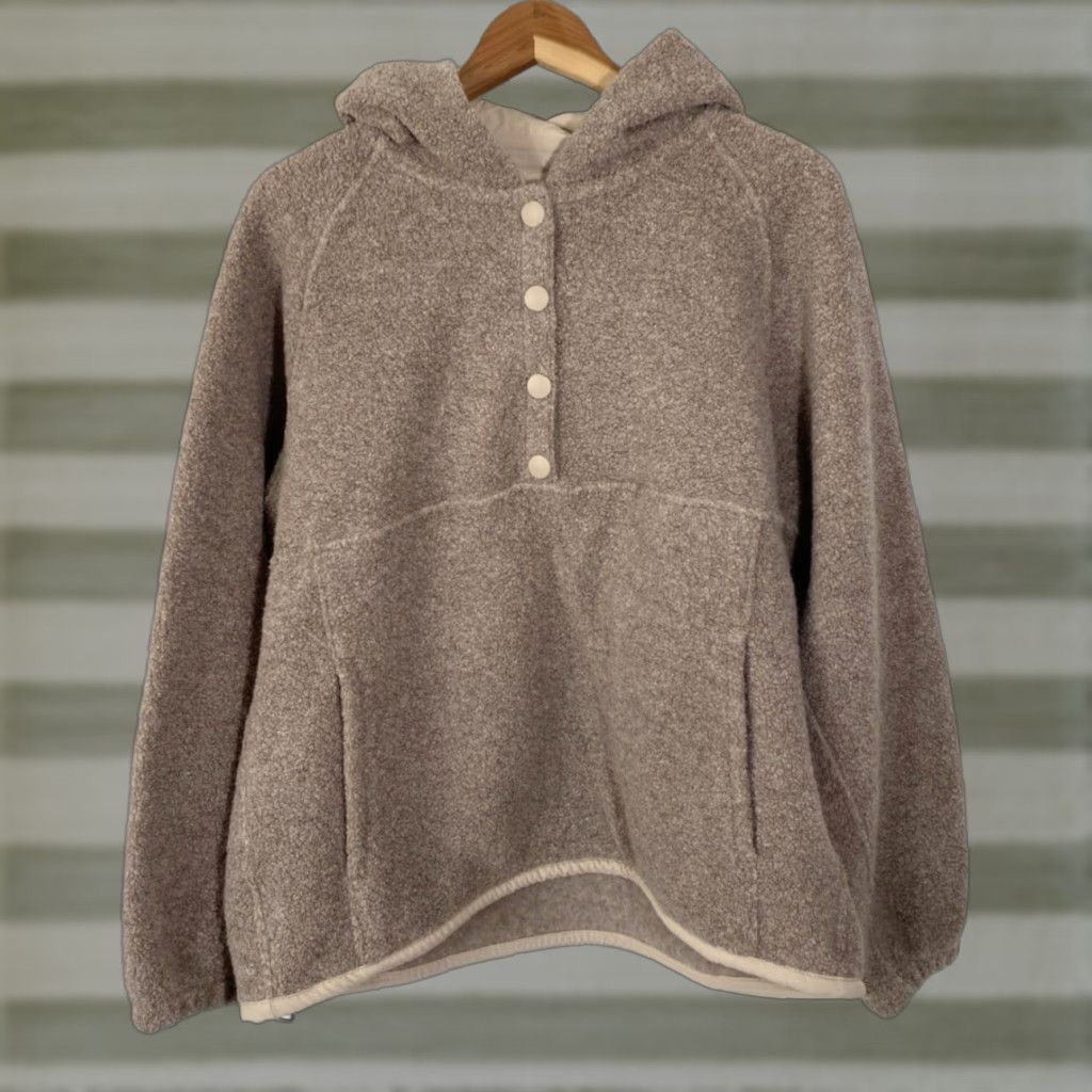 Outdoor Voices **Women’s Outdoor Voices Mega Fleece Snap Up Hoodie Beige Sz M** User: Women’s Outdoor Voices Mega Fleece Snap Up Hoodie Medium Beige Size M / US 6-8 / IT 42-44 - 1 Thumbnail