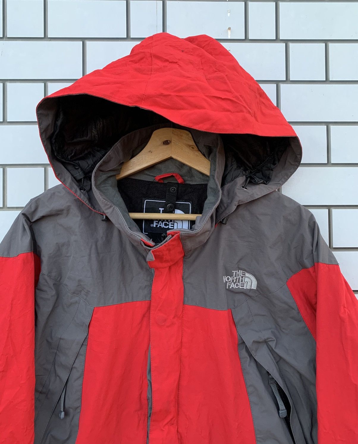 The North Face Vintage The North Face Summit Series Waterproof Jacket Size US XL / EU 56 / 4 - 7 Thumbnail