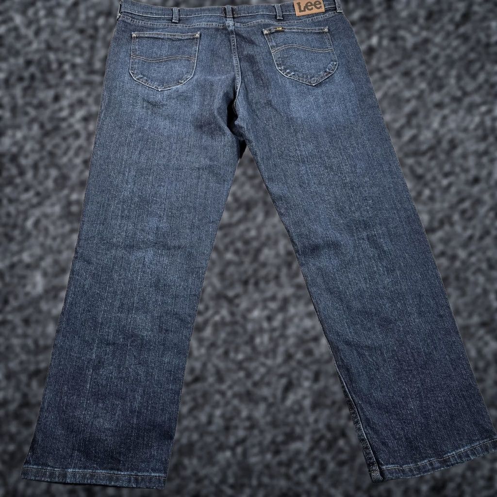 Lee Lee Regular Fit Straight Leg Jeans Mens 42x30 Blue Medium Wash Stretch Denim Size US 42 / EU 58 - 1 Thumbnail