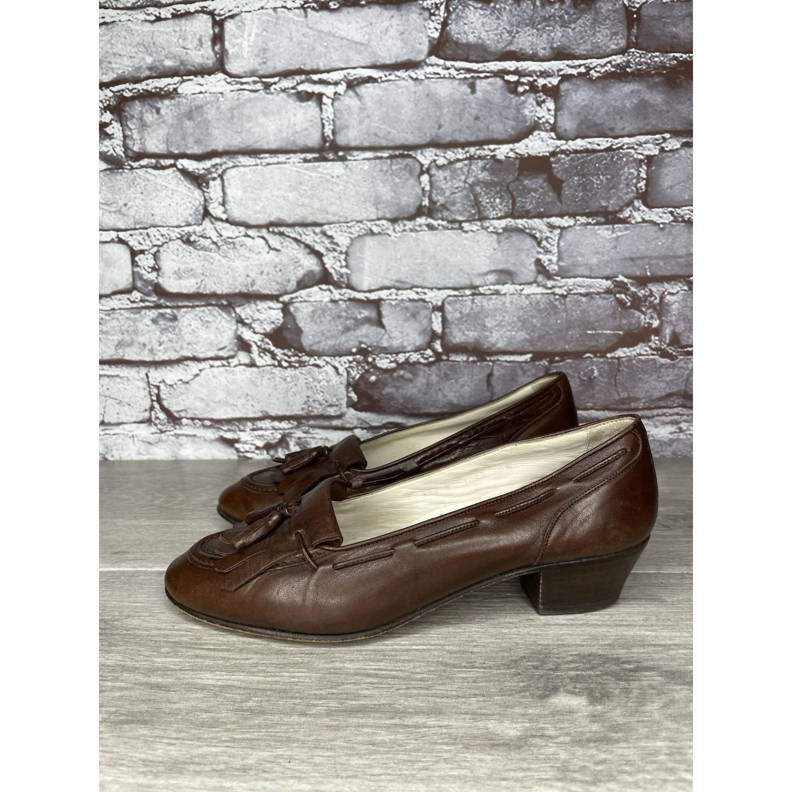 Bally Bally Brown Leather Kiltie Tassel Loafers Kitten Heel Shoes Size US 6.5 / IT 36.5 - 3 Thumbnail